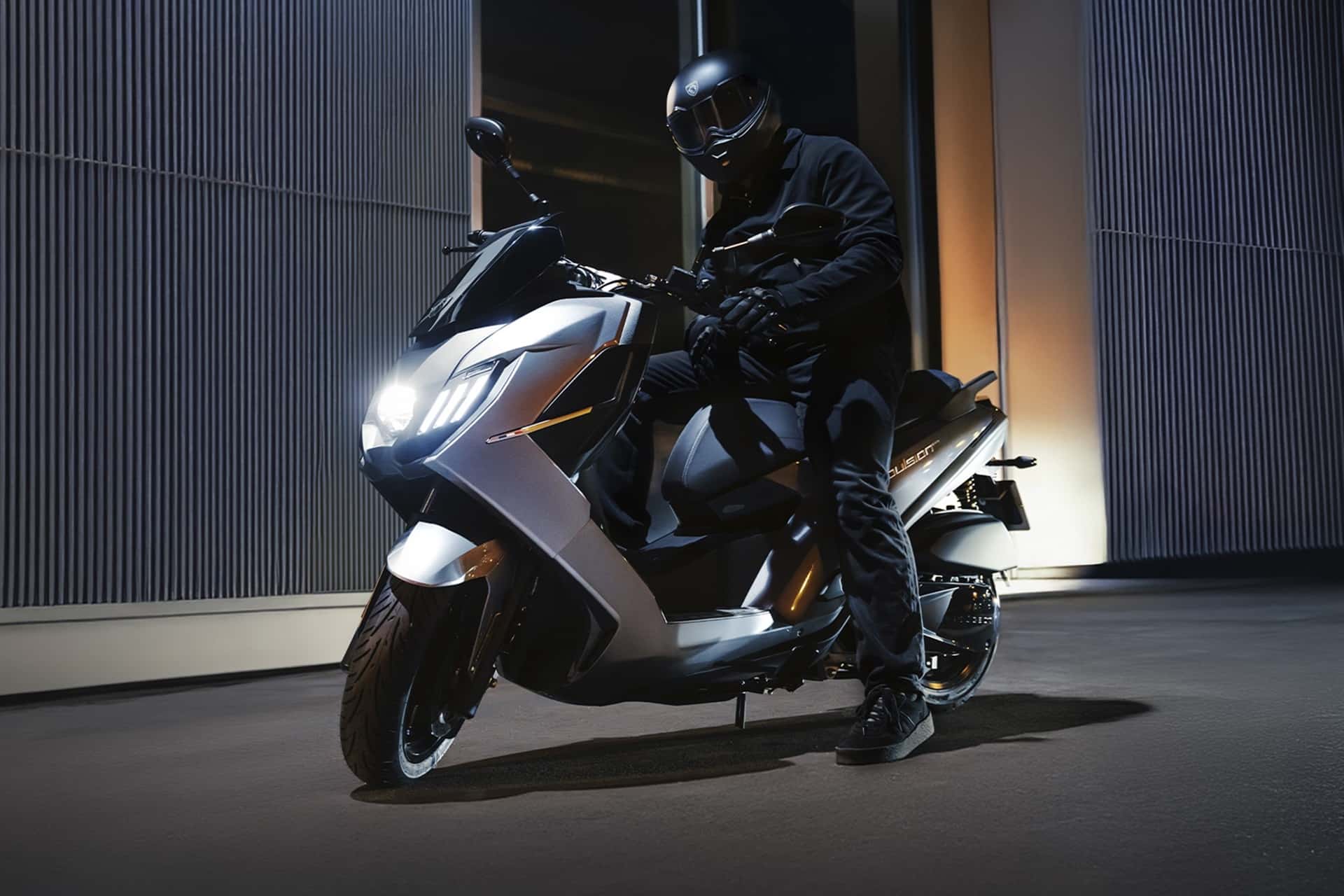 El nuevo Pulsion EVO 125 llega a los concesionarios oficiales de Peugeot Motocycles