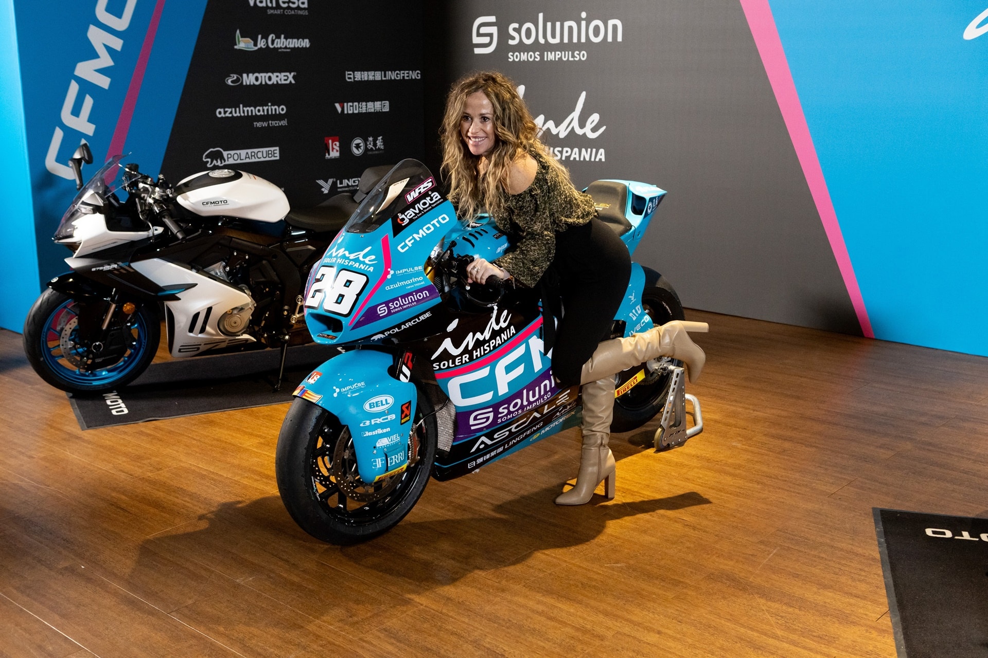 CFMoto llega al cine de la mano de “Ídolos”