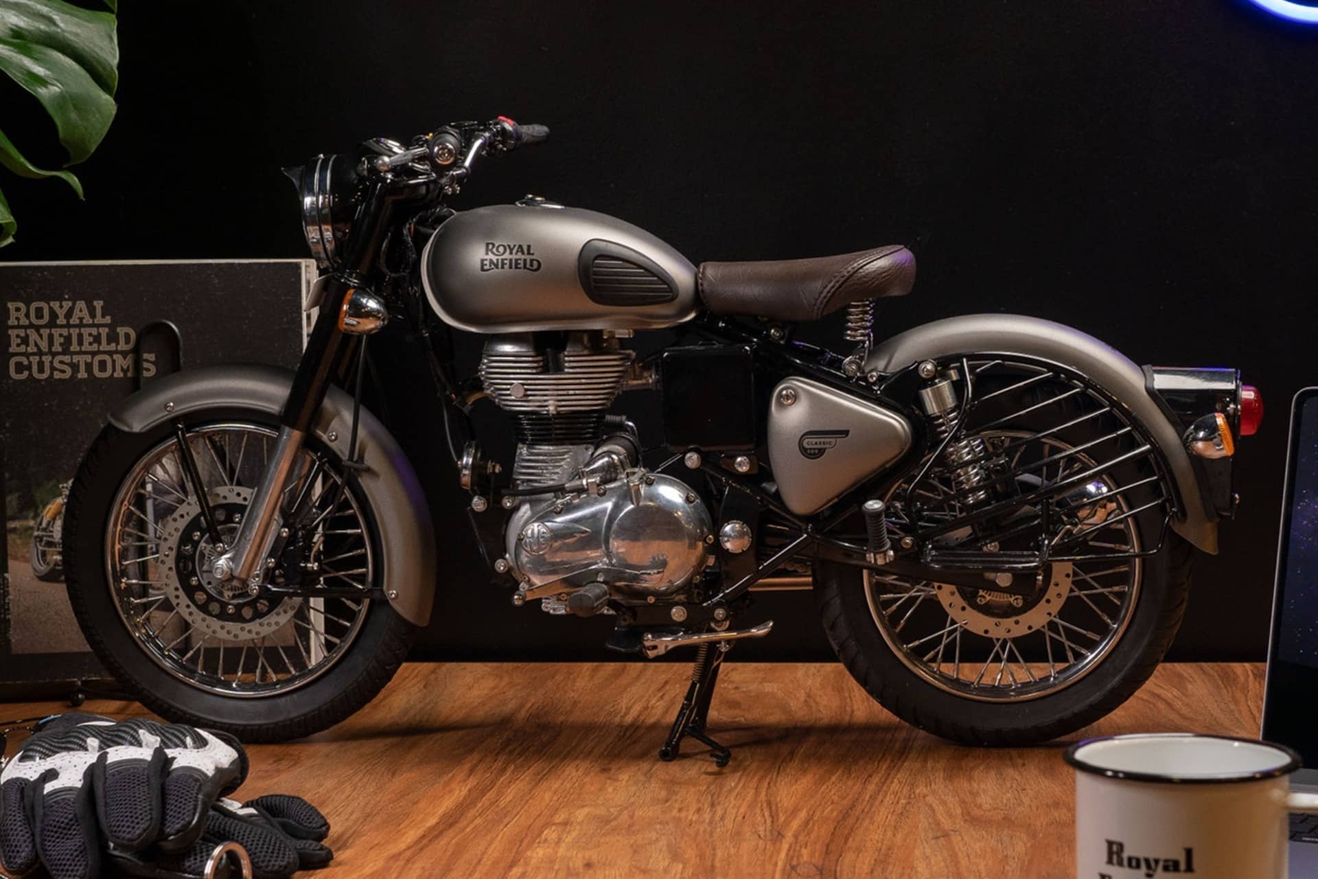 En venta una exclusiva Royal Enfield Classic Collectible a escala 1/3
