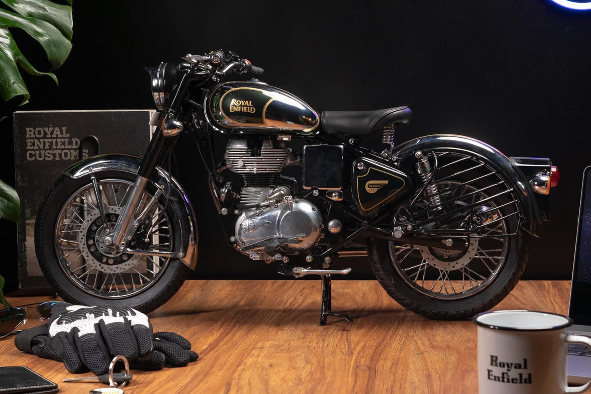En venta una exclusiva Royal Enfield Classic Collectible a escala 1/3