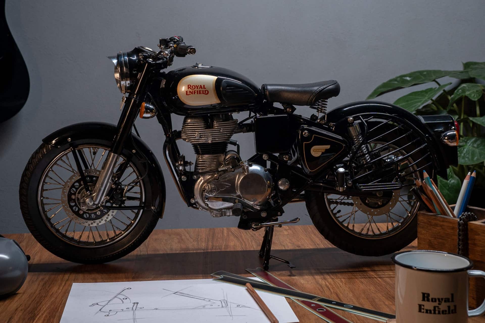 En venta una exclusiva Royal Enfield Classic Collectible a escala 1/3