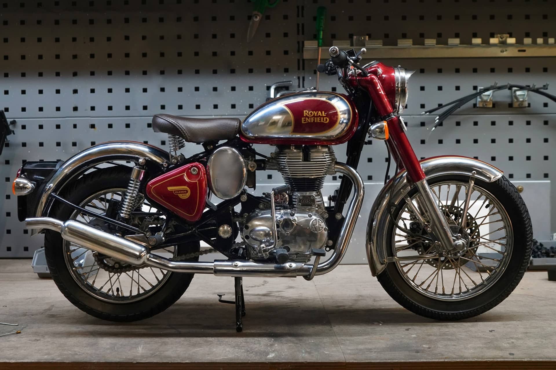 En venta una exclusiva Royal Enfield Classic Collectible a escala 1/3