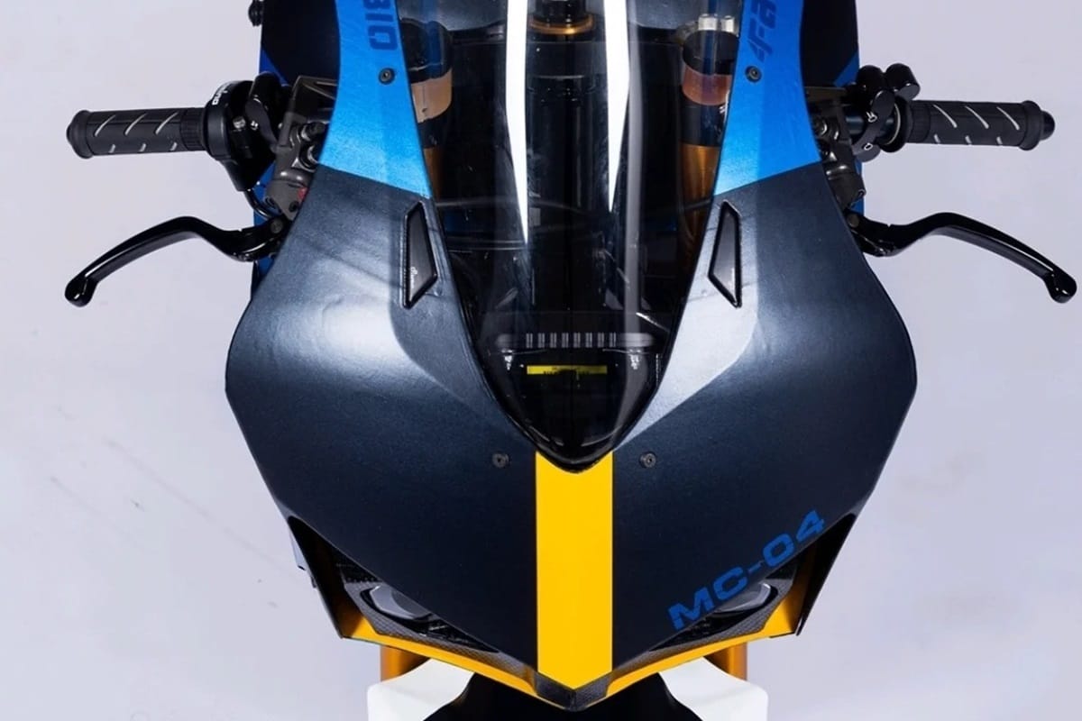 Honda CB750 F2 by Carriero Corse: Una “Café Racer Racing” como nunca antes hubieras imaginado