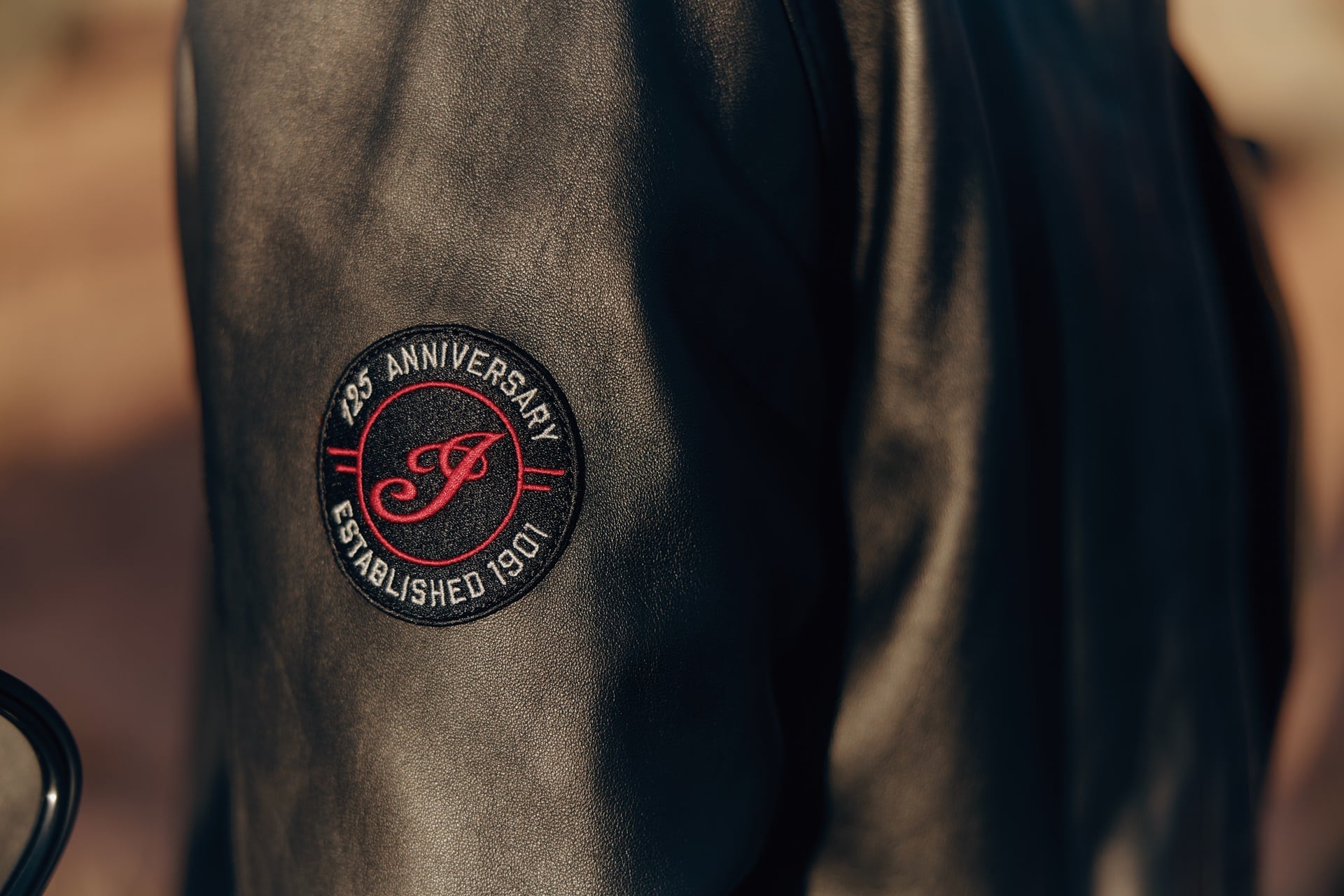 Indian Motorcycle celebra su 125º aniversario con tres modelos exclusivos pintados a mano y una colección de ropa “histórica”