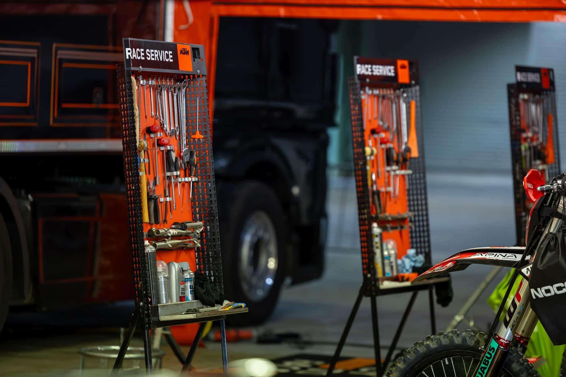 KTM celebra los 100 años de los 6Days en Portugal ofreciendo una completa asistencia en carrera