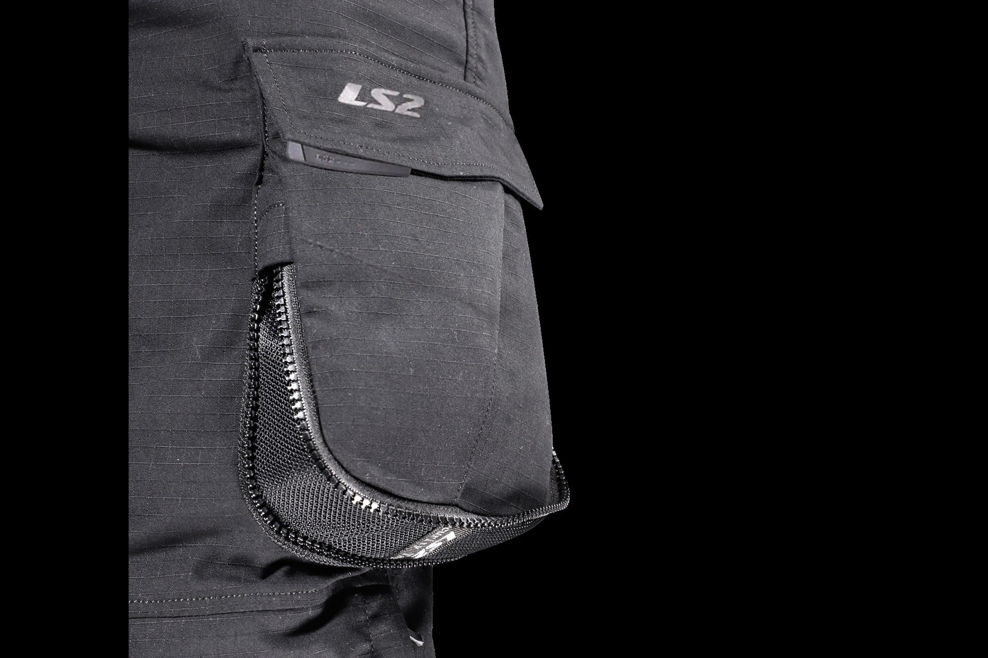 LS2 amplía su colección Adventure con el conjunto X-Master