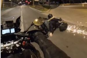 Persecución policial por las calles de París casi de película