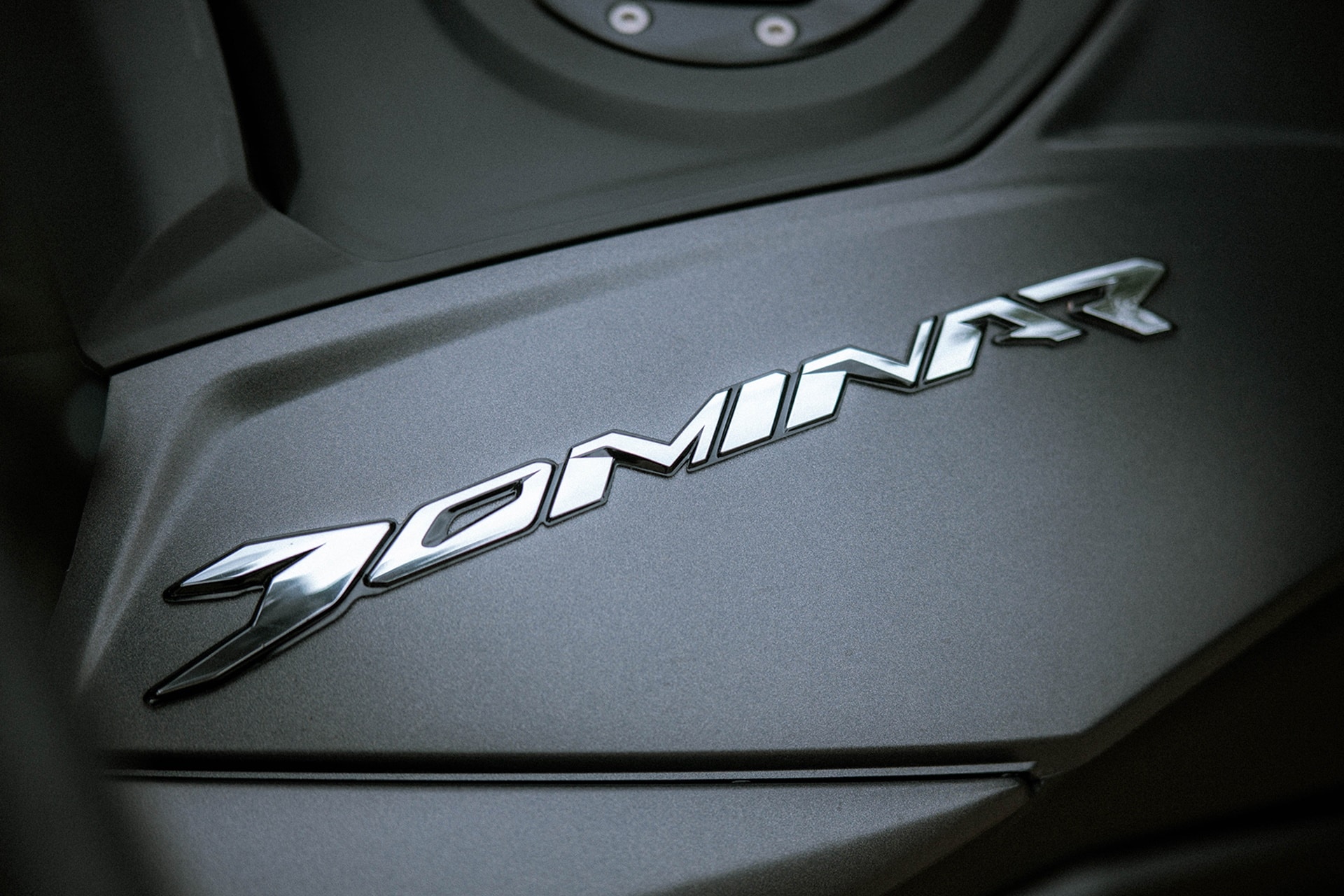 Dominar 400: la sport‑tourer ideal para aquellos que retoman la moto en 2026