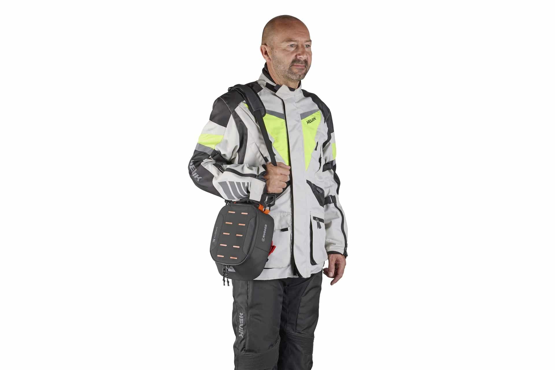 Kappa presenta las nuevas bolsas sobre depósito AV08 y AV09 dentro incluidas en su gama K’Rugged