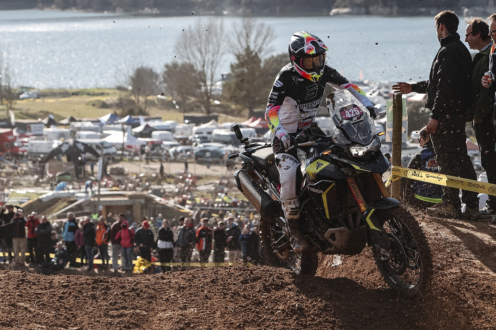 Triumph reafirma su relevancia en el mundo Off-road tras su paso por la Bassella Race 2026