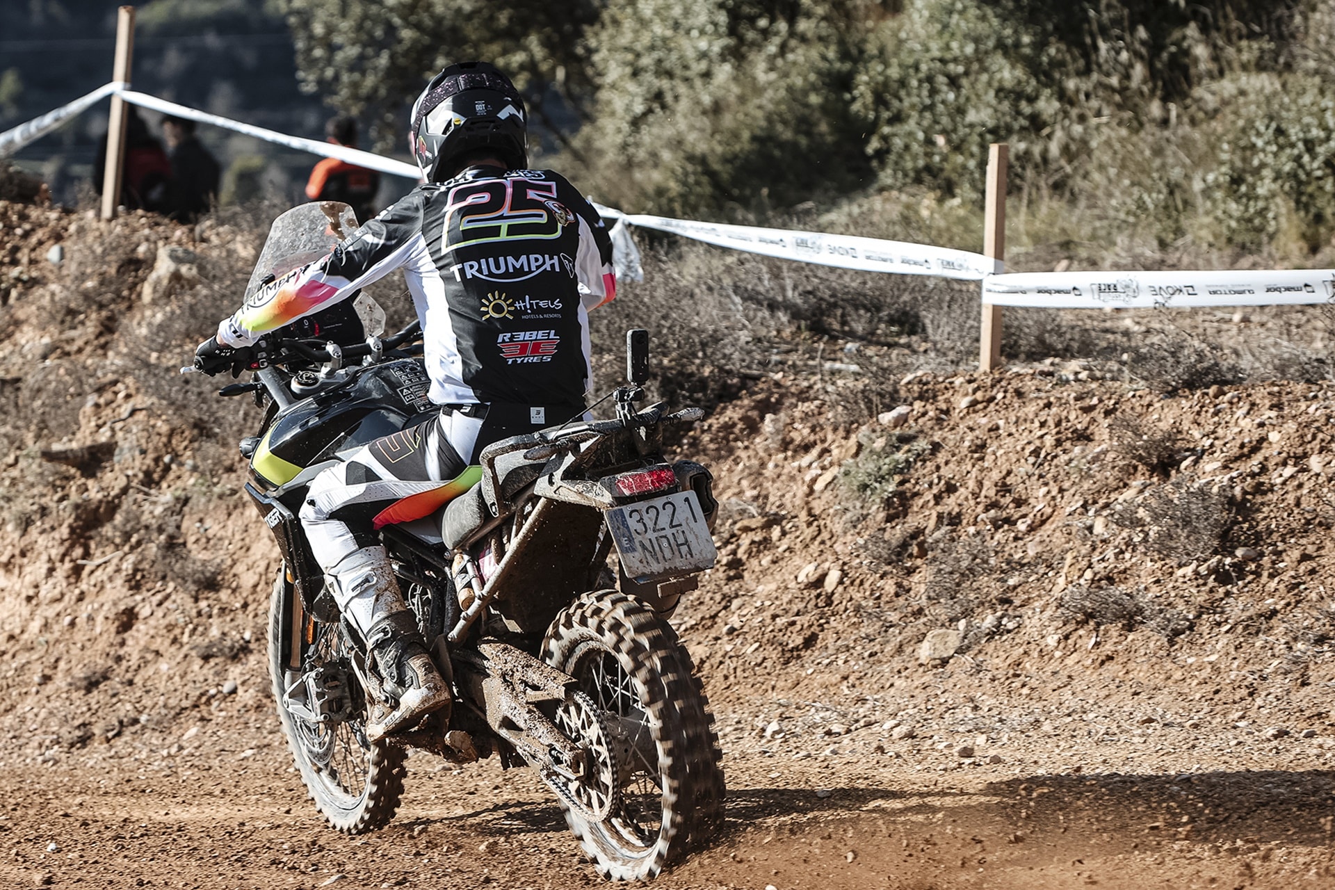 Triumph reafirma su relevancia en el mundo Off-road tras su paso por la Bassella Race 2026