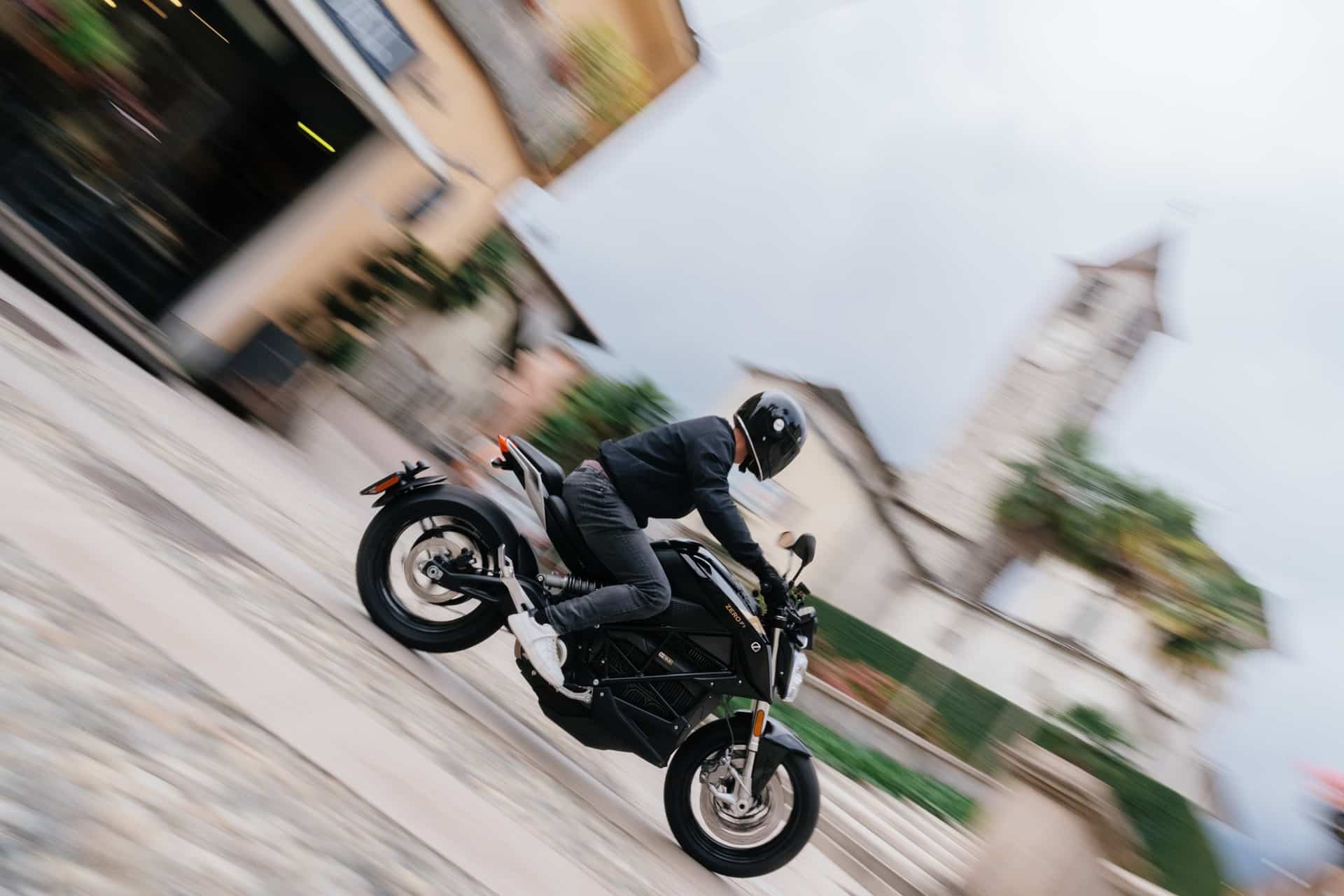 Zero Motorcycles amplía su presencia global en 2025