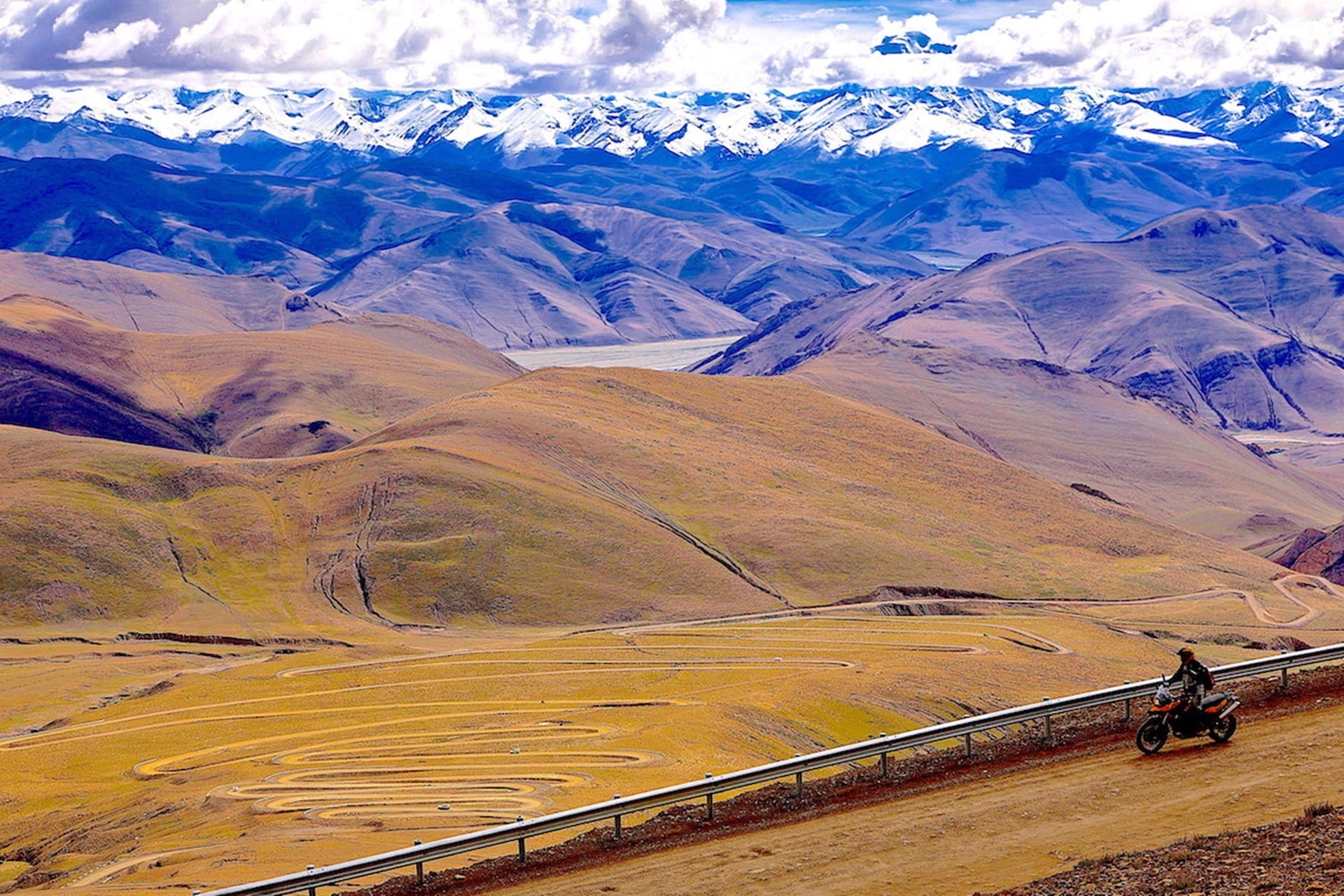 Este verano visita China y el Tíbet en un viaje en moto muy especial junto a Gustavo Cuervo