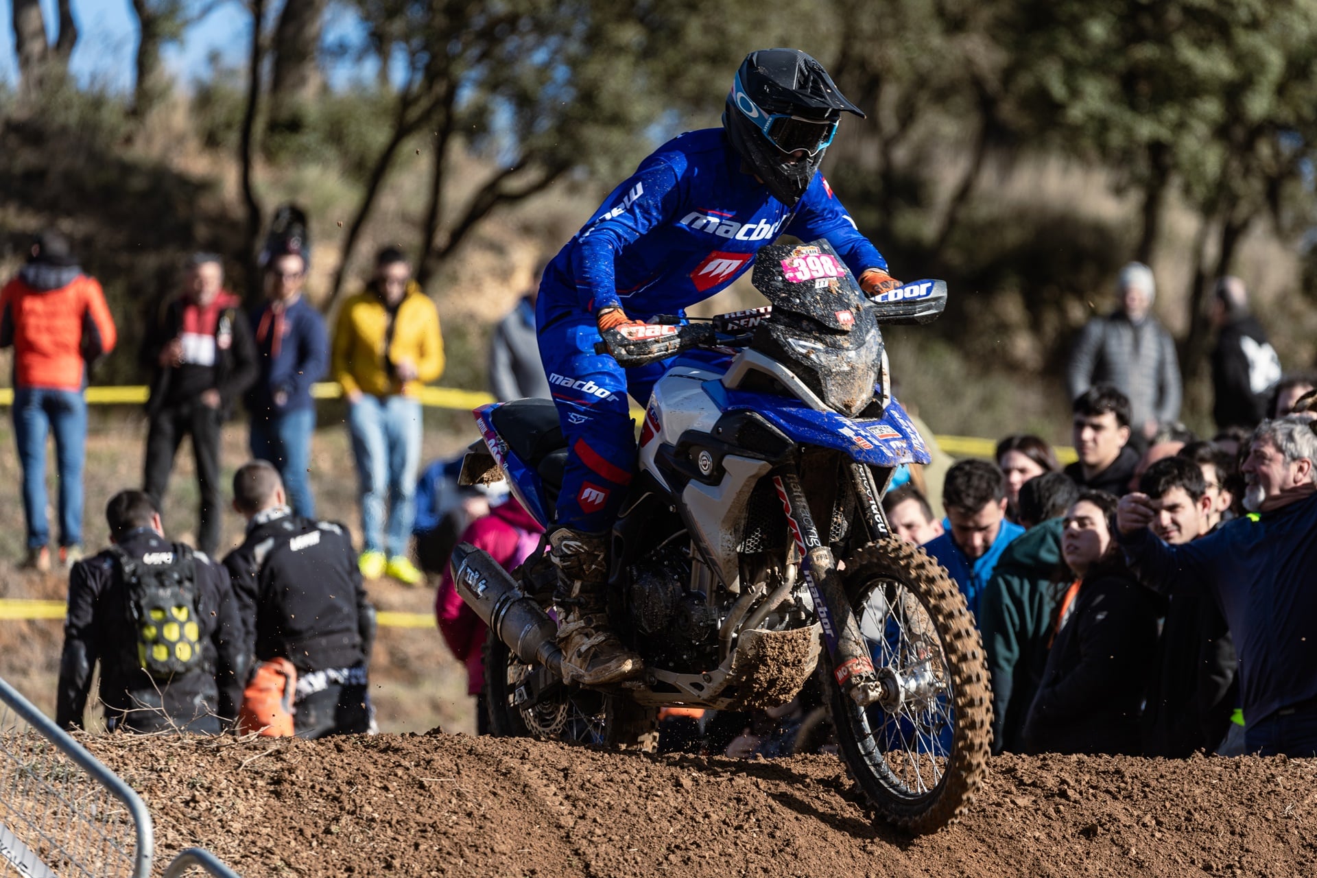 Gerard Farrés y la Macbor XR5 Racing Edition se imponen en la Bassella Race 2026