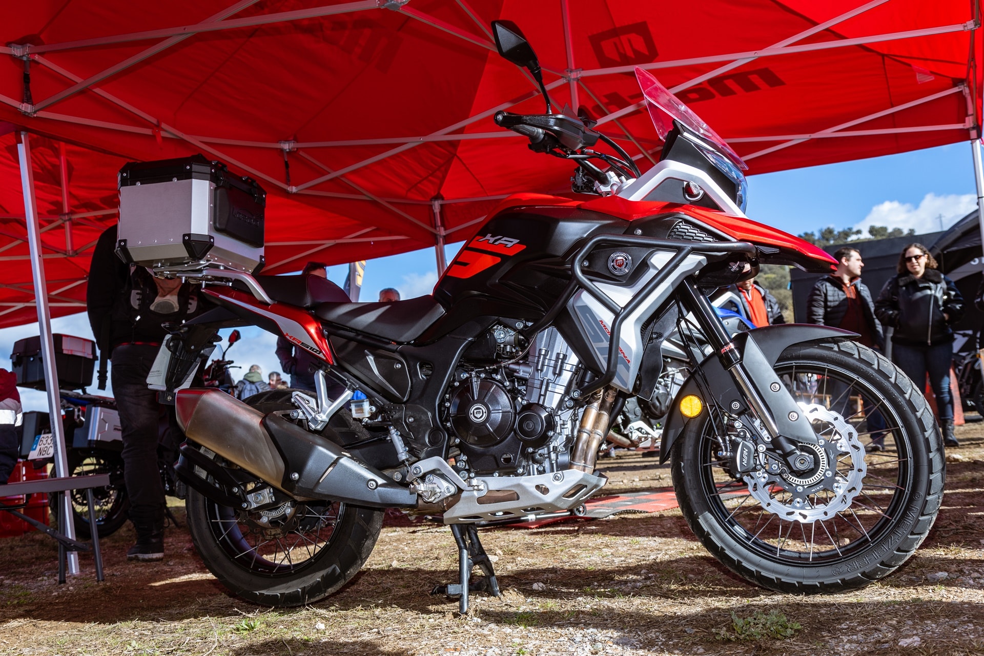 Gerard Farrés y la Macbor XR5 Racing Edition se imponen en la Bassella Race 2026