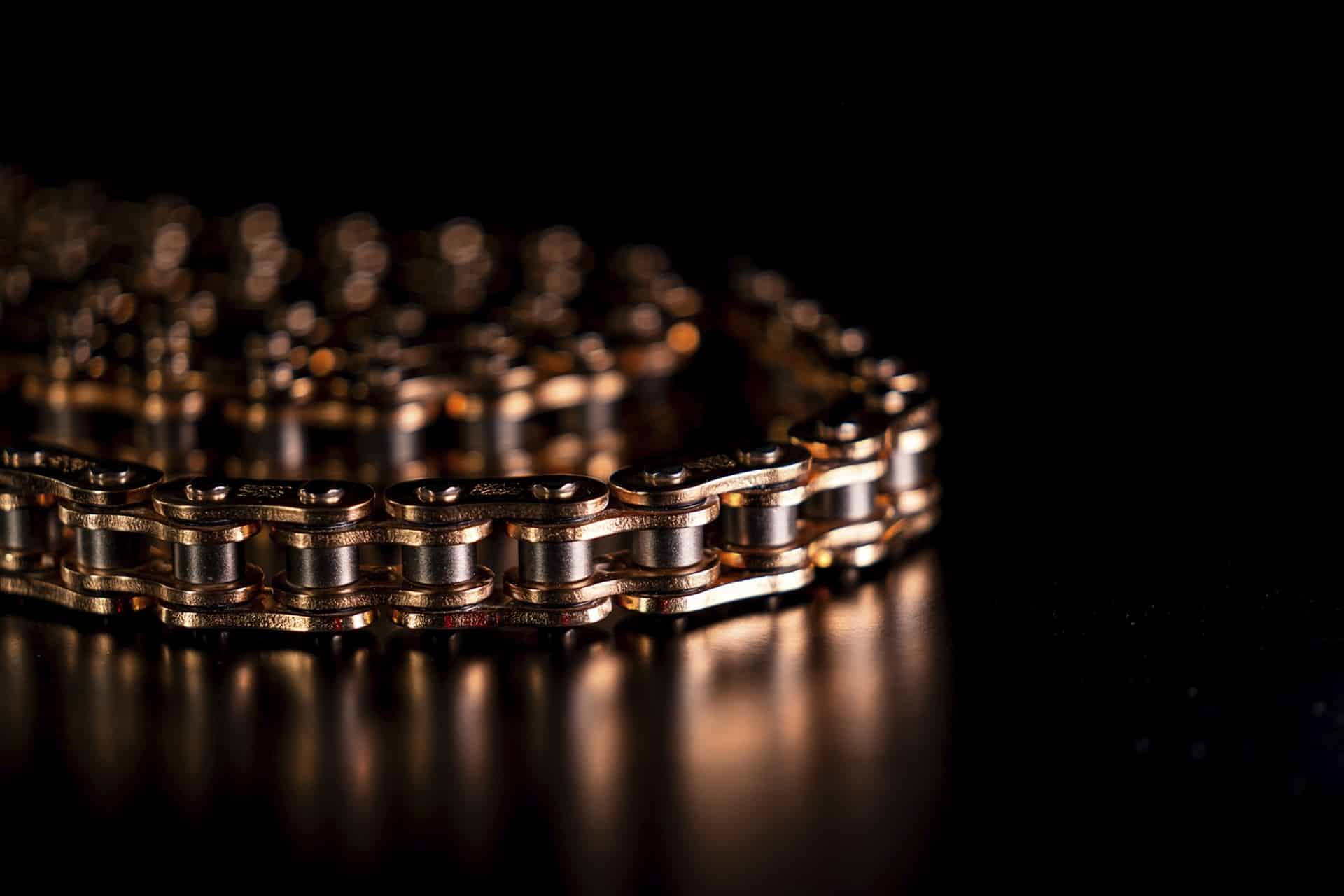 Gama EK Chain 2026: Cadenas de alto rendimiento para una conducción más estable y segura