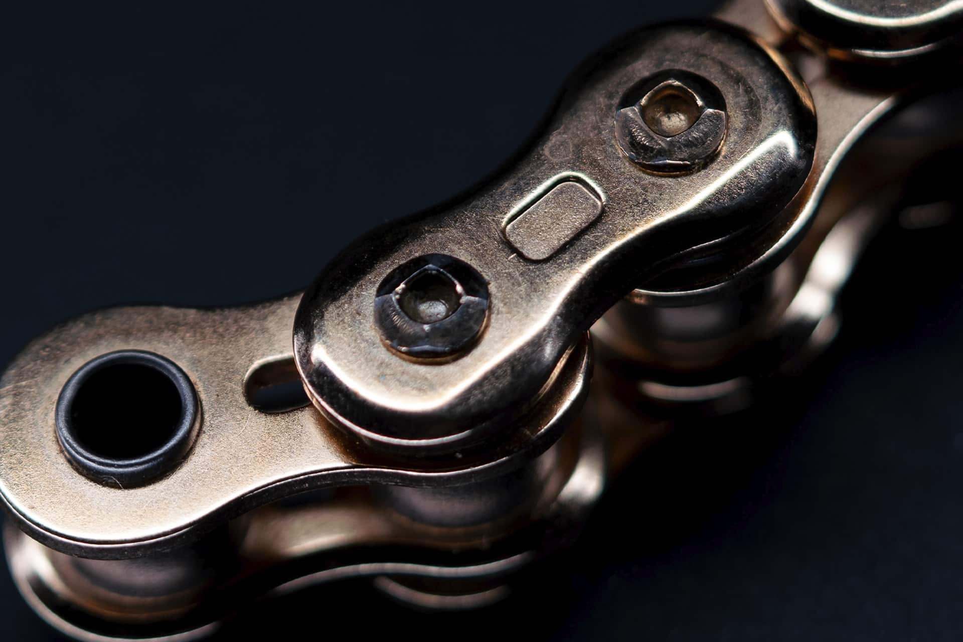 Gama EK Chain 2026: Cadenas de alto rendimiento para una conducción más estable y segura