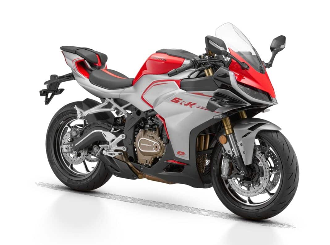 La esperada SRK 421 RR 2026 se lanza finalmente en Europa