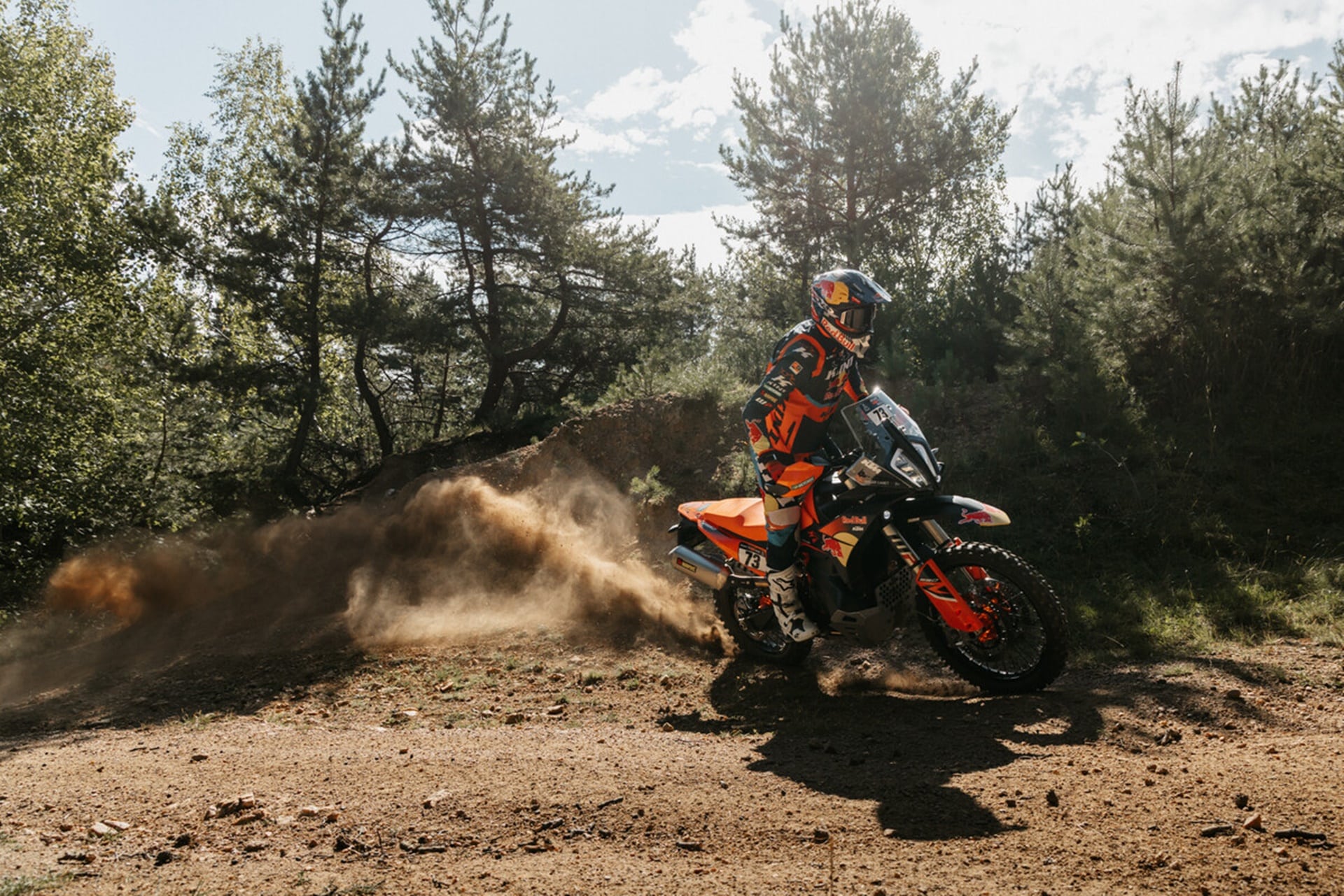 KTM 890 Adventure R Rally 2026: Rendimiento off-road sin concesiones