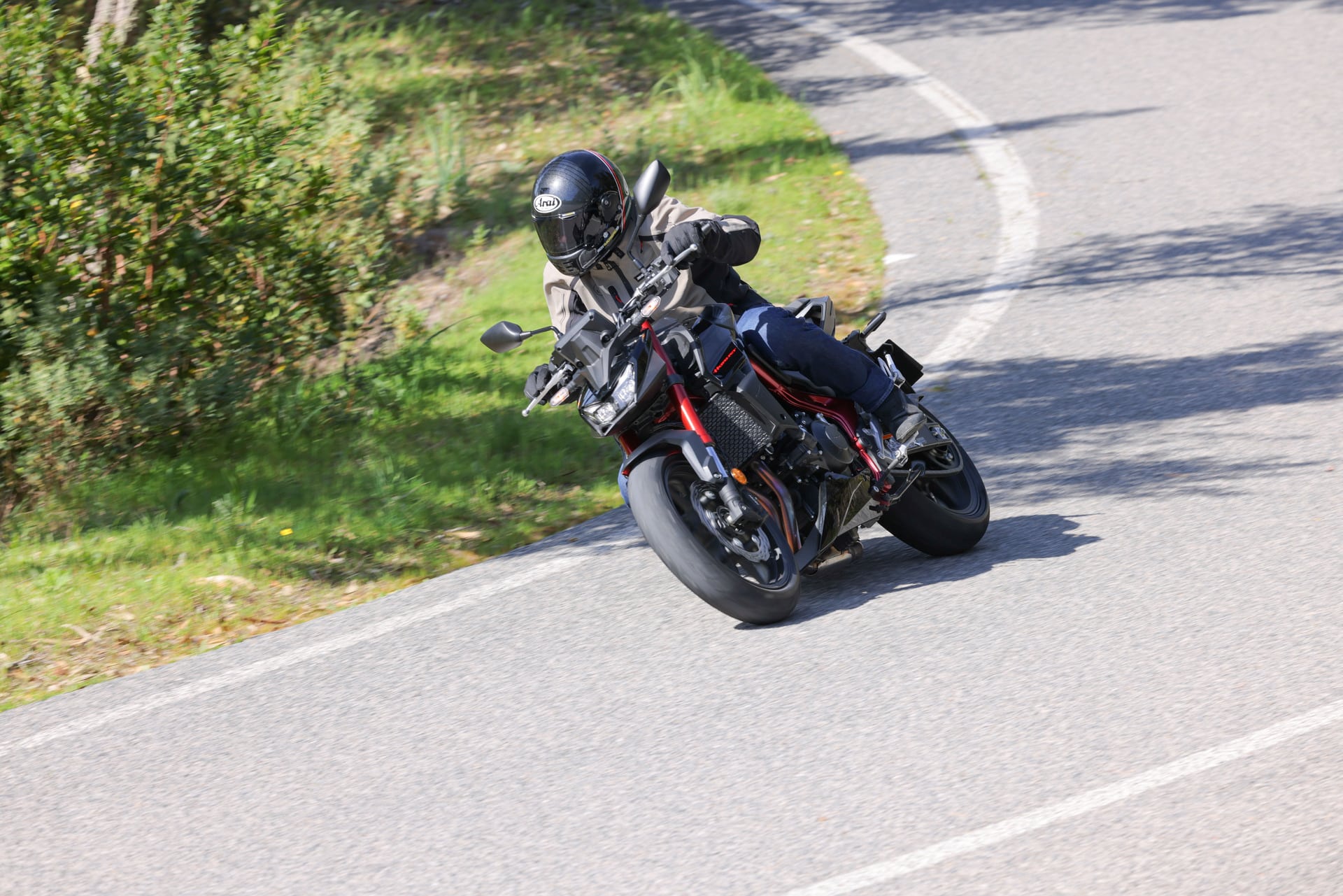 Prueba Honda Hornet 750 E-Clutch