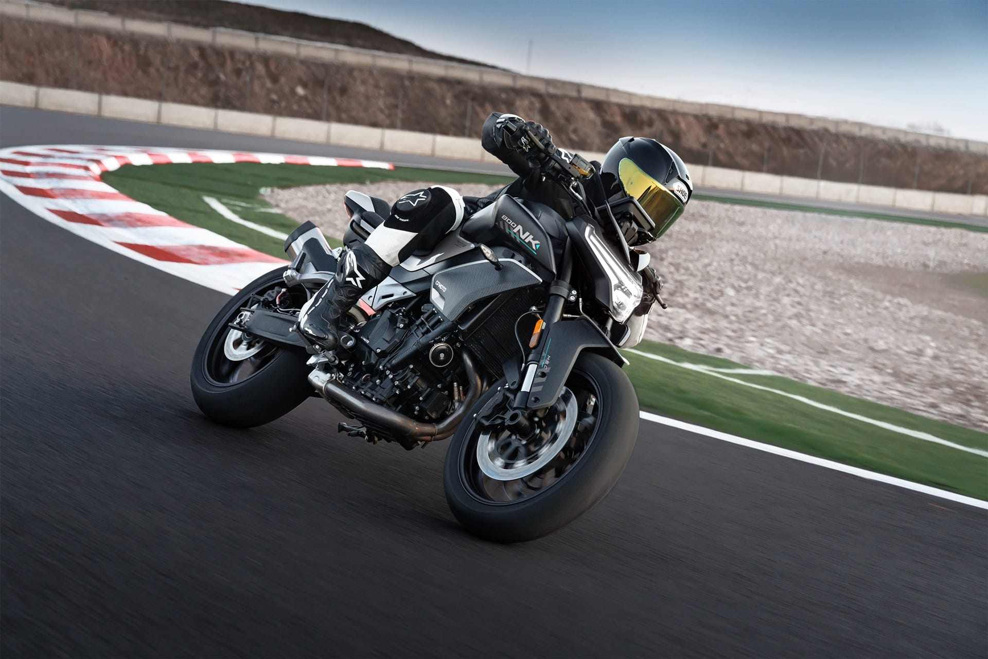 CFMoto 800NK 2026