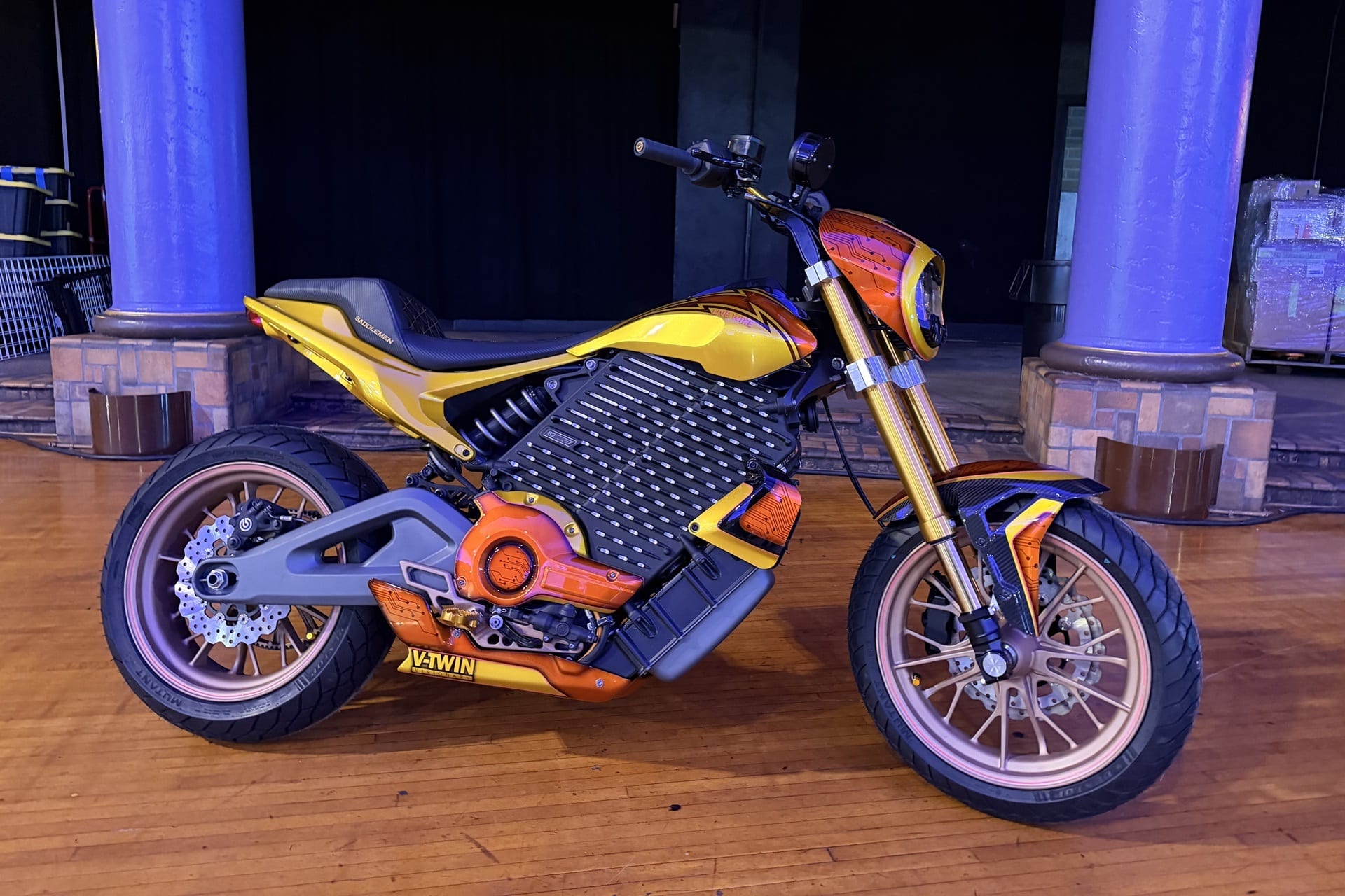 LiveWire presenta dos llamativas preparaciones sobre su S2 Alpinista con motivo del Mama Tried Motorcycle Show 2026