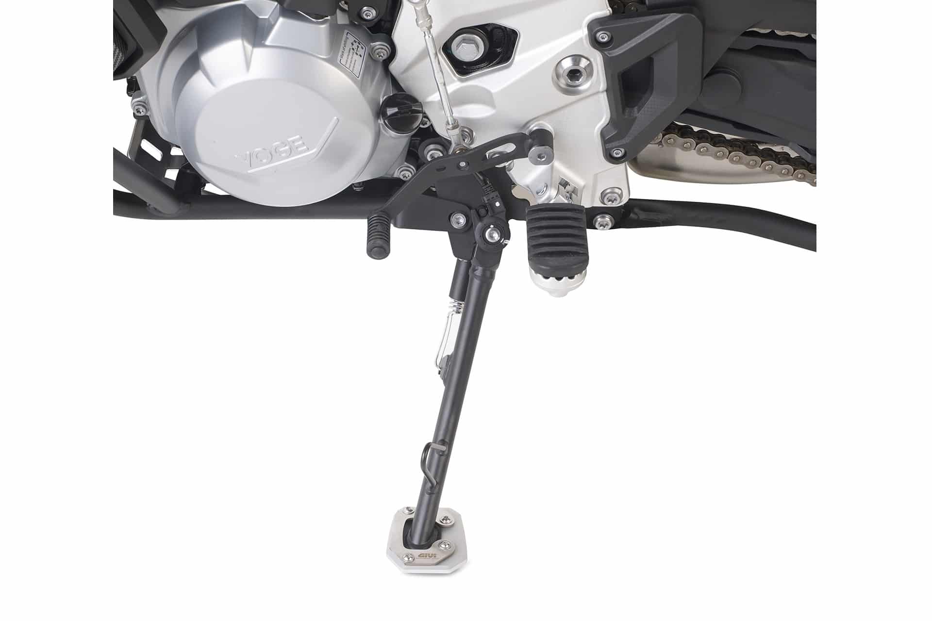 GIVI nos muestra su gama específica 2026 de accesorios para la Voge 900 DSX