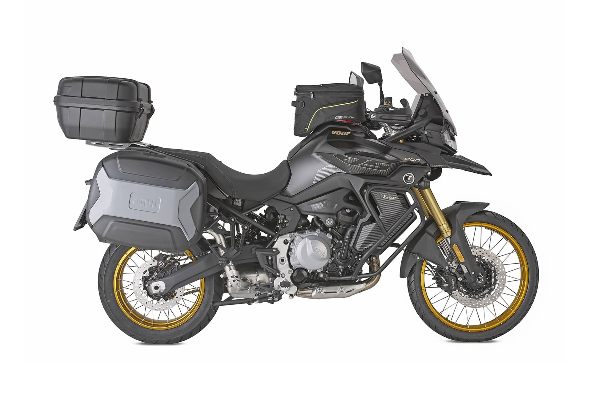 GIVI nos muestra su gama específica 2026 de accesorios para la Voge 900 DSX