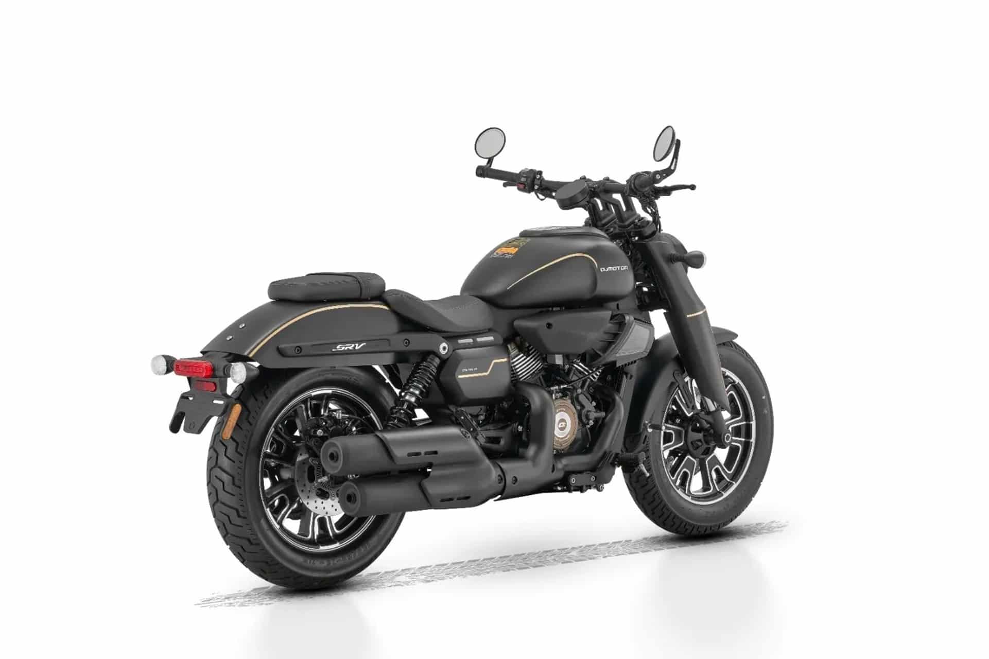 QJMotor lanza su nueva SRV 400 VS, la bobber destinada a los aficionados europeos con carnet A2