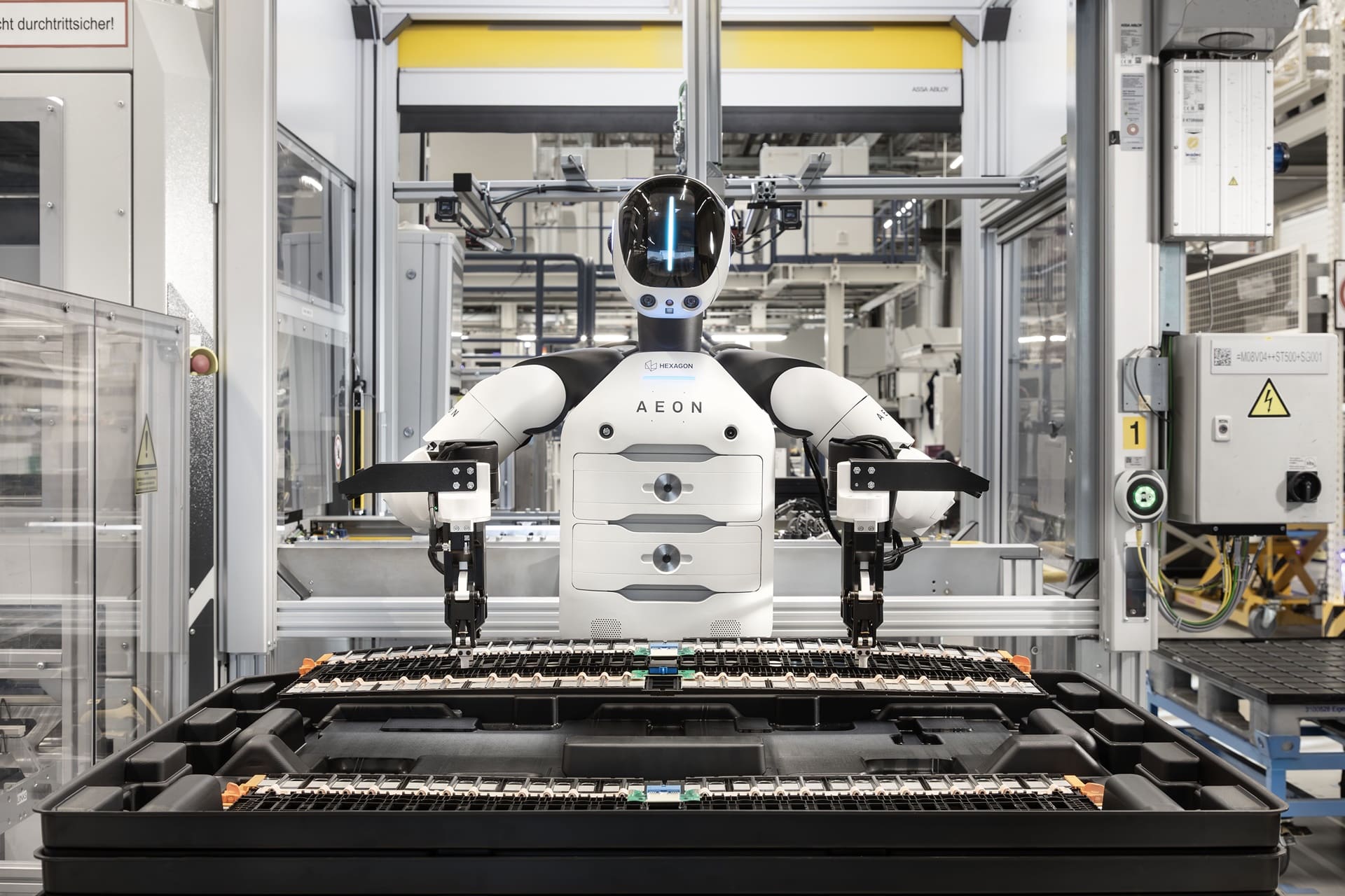 El Grupo BMW utilizará robots humanoides en la producción en Europa por primera vez