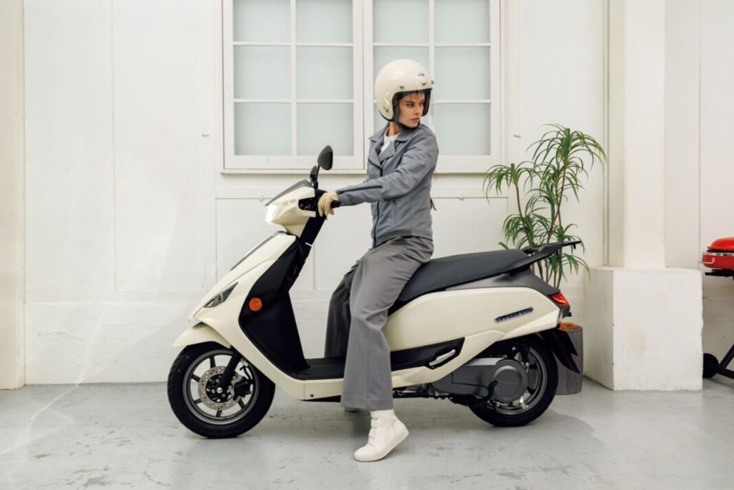 Suzuki e-Address Kanadevia