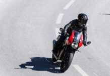 Prueba Triumph Tracker 400 y Triumph Thruxton 400