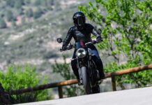 Prueba Triumph Tracker 400 y Triumph Thruxton 400
