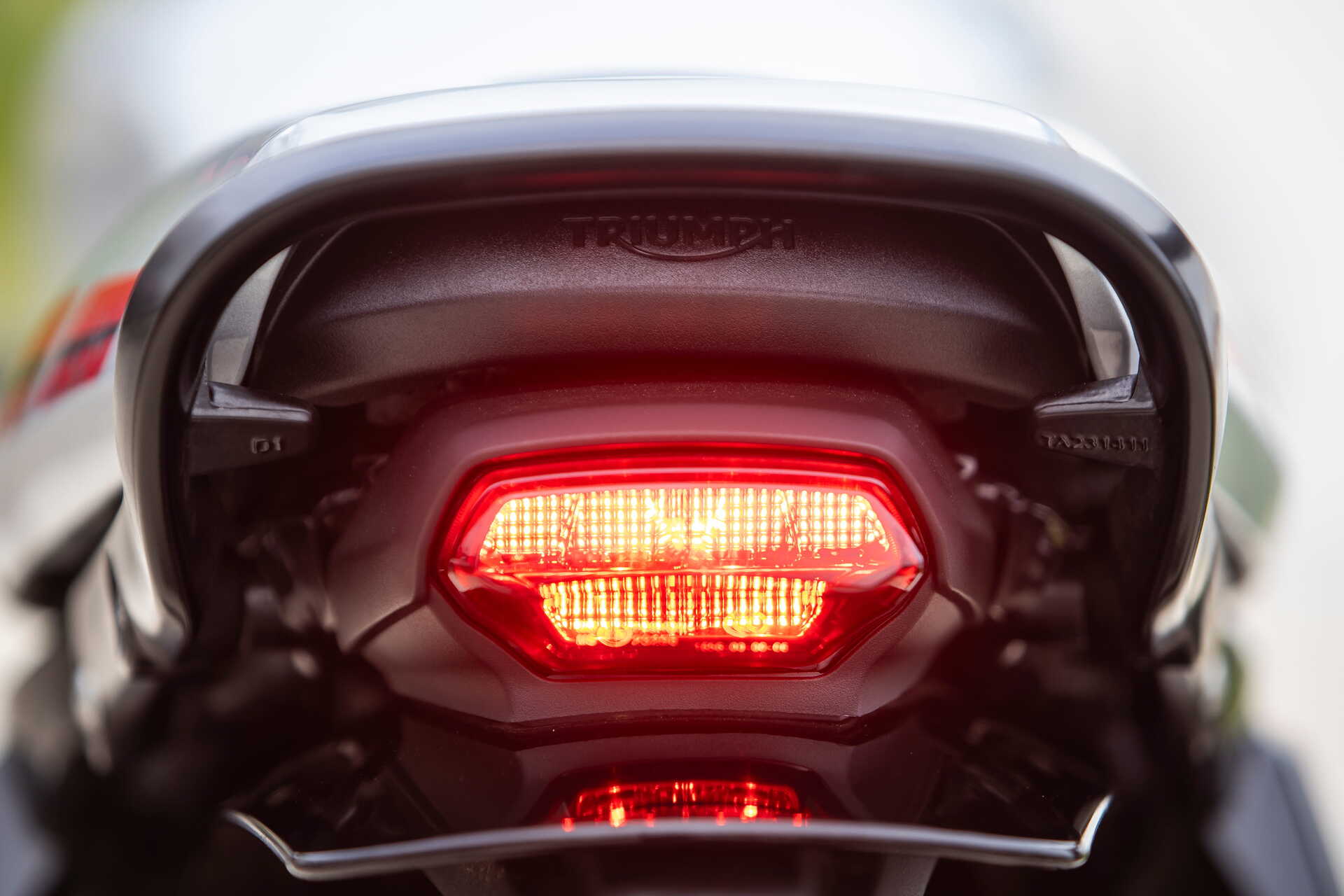 Prueba Triumph Tracker 400 y Triumph Thruxton 400
