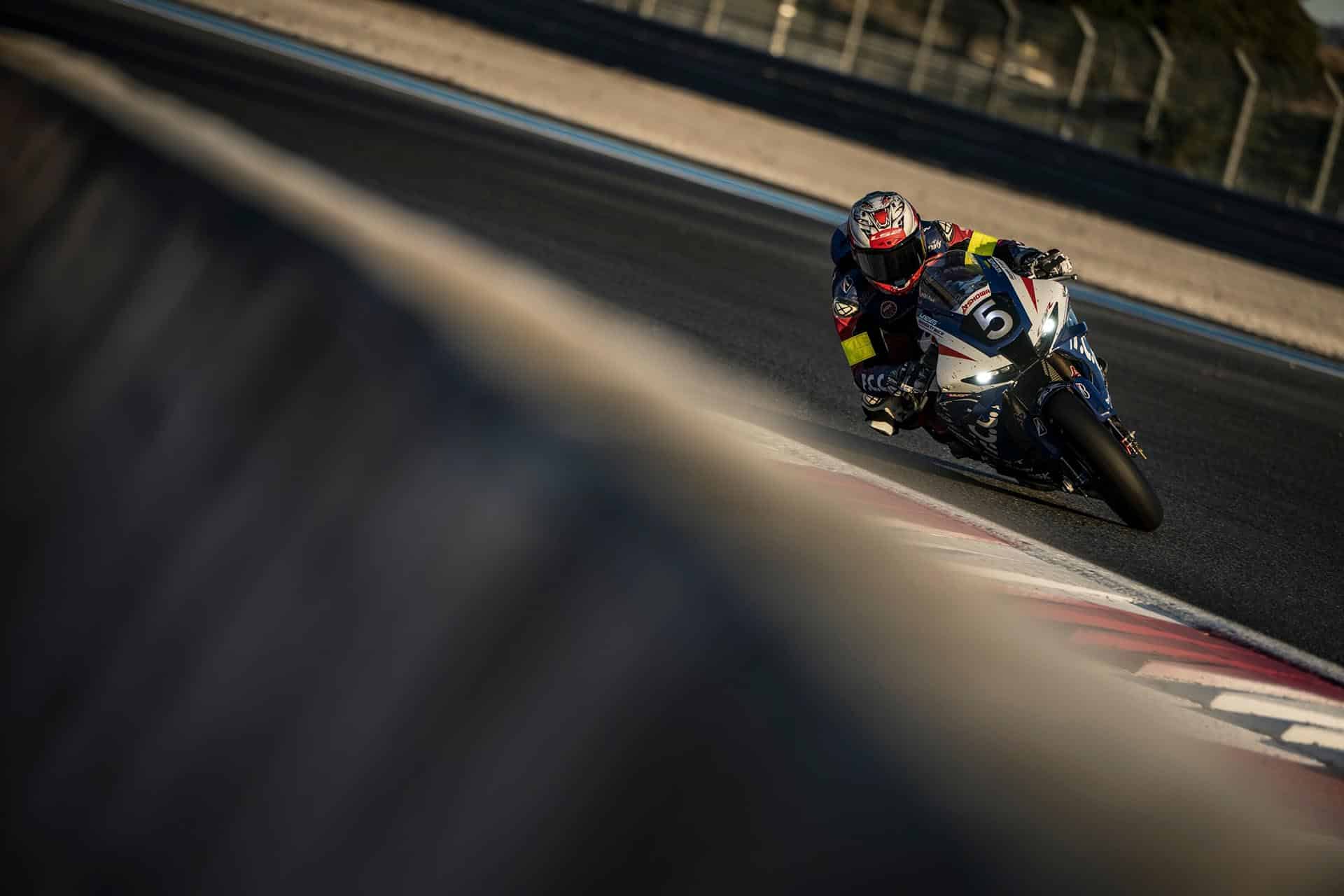 El equipo oficial de Honda también fue campeón con Bridgestone