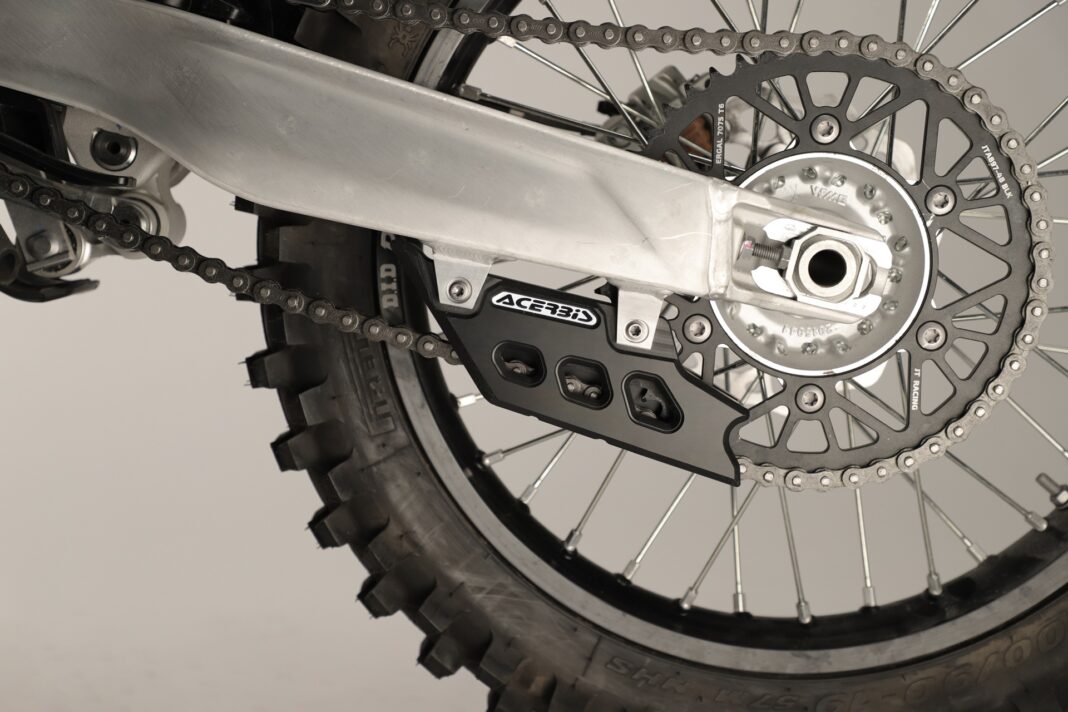 Gama de tensores de cadena Race de Acerbis: alto rendimiento para el off-road más extremo