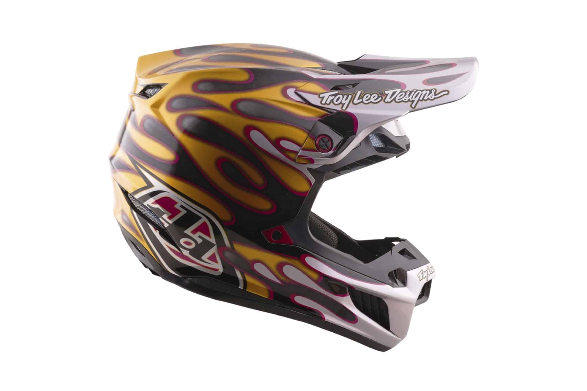 Troy Lee Designs presenta su colección 2026 incluyendo su casco SE5 Carbon