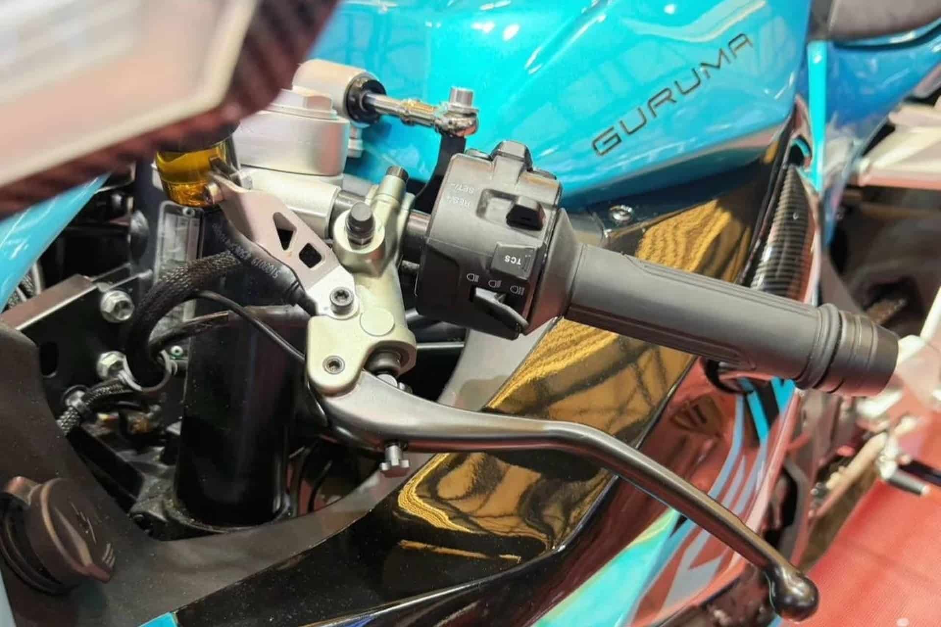 Guruma 1000RR: La deportiva china comandada por IA que se adapta a tu modo de pilotar