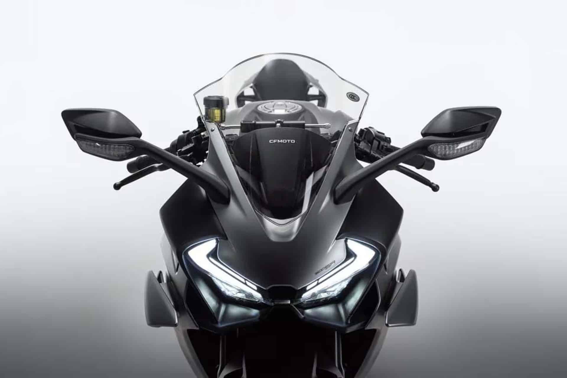 Se desvela la nueva CFMoto 500SR: 78 CV por poco más de 3.600 euros