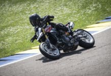 Prueba Ducati Hypermotard V2 SP 2026