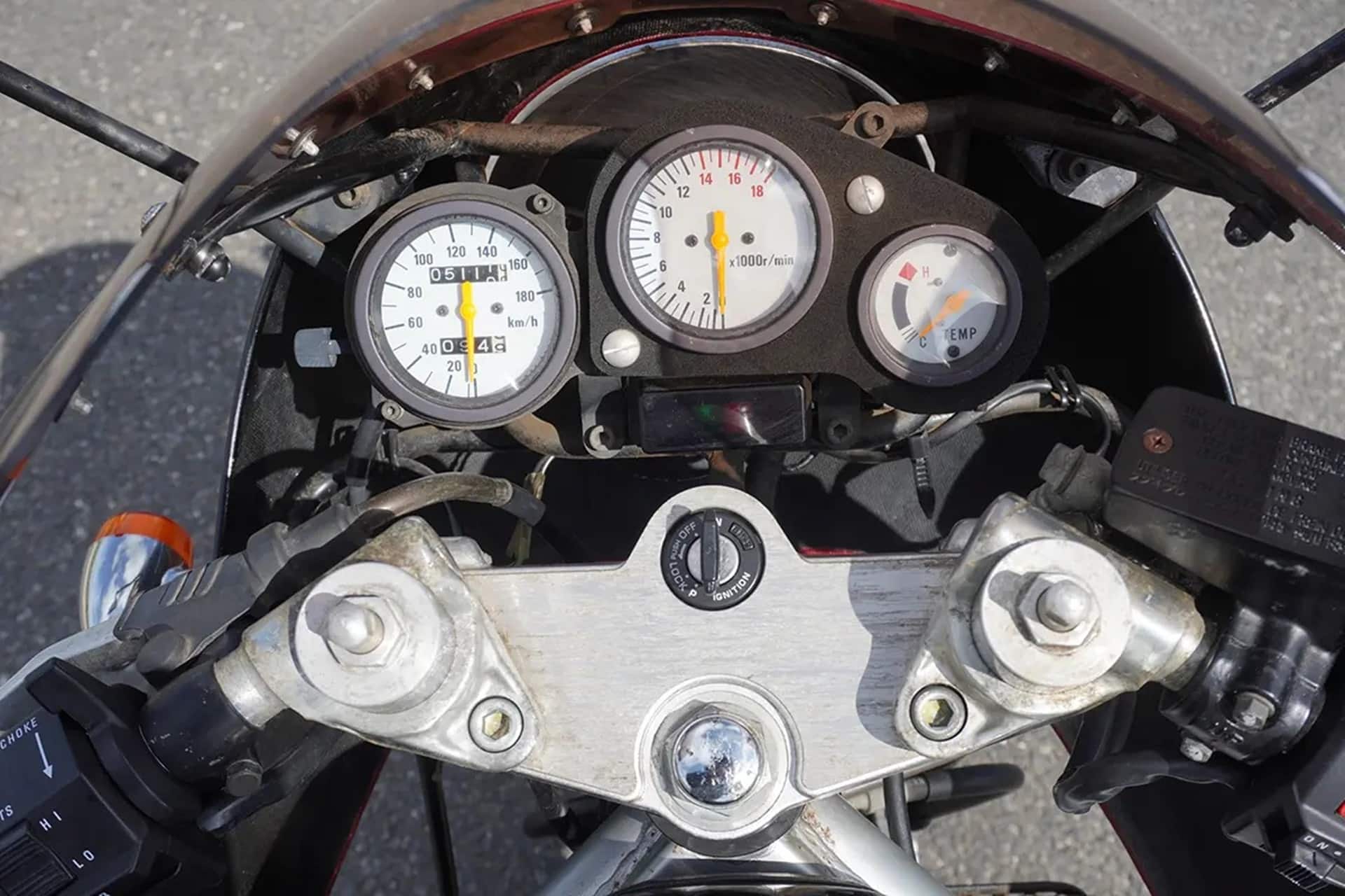 Bandit 400 Limited: Auténtico espíritu Café Racer noventero “Made in Japan”