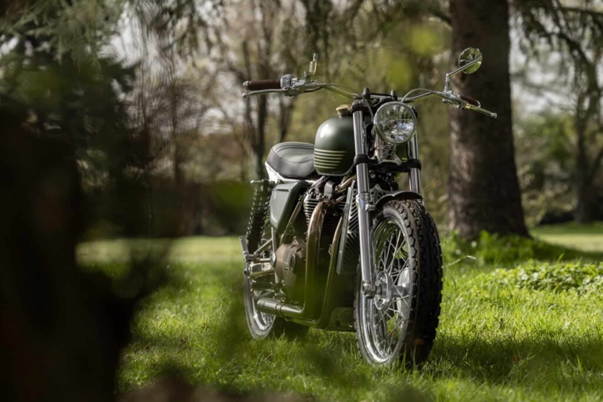 Triumph Bespoke 900 by FCR Original
