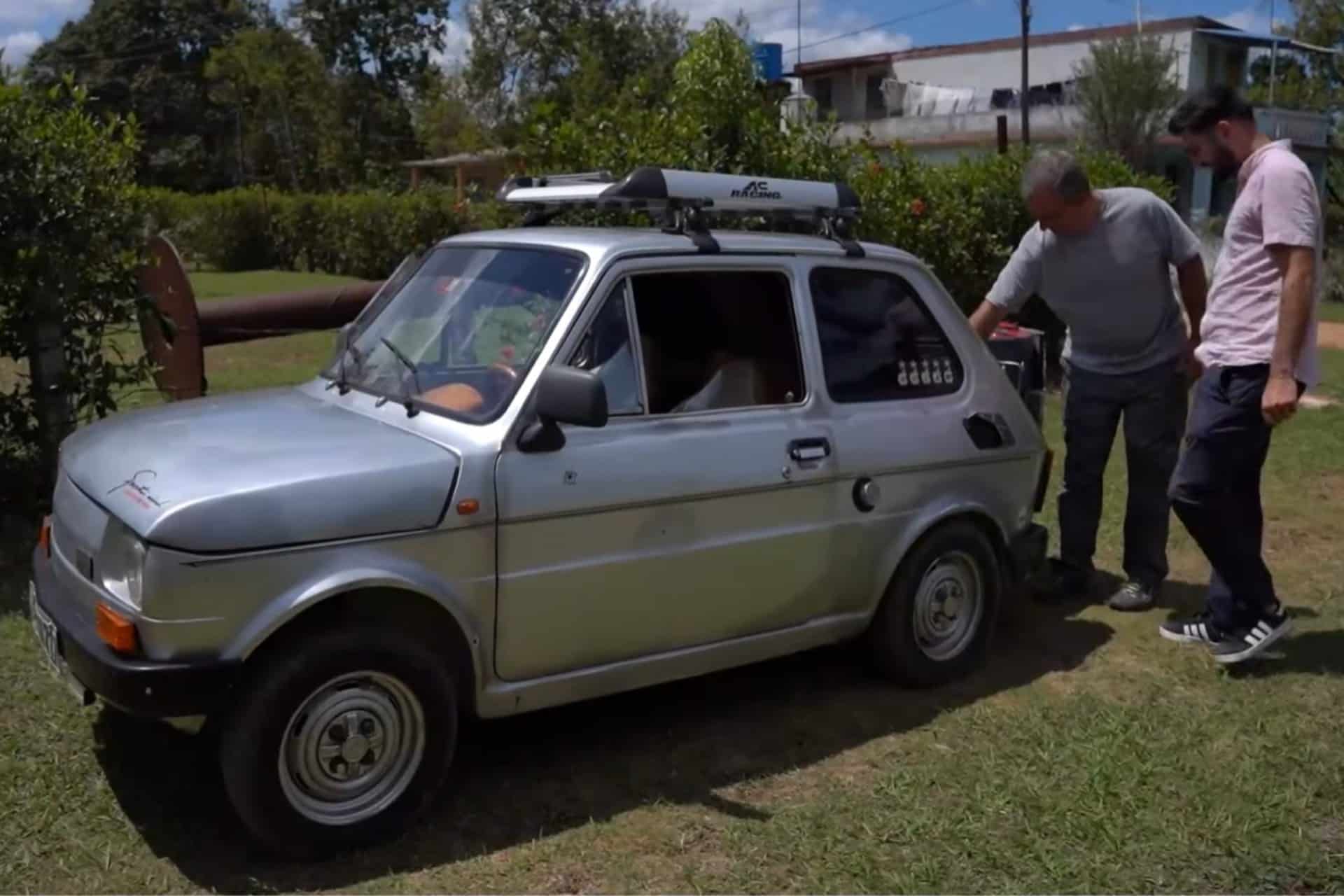 Coche de Cuba a carbón