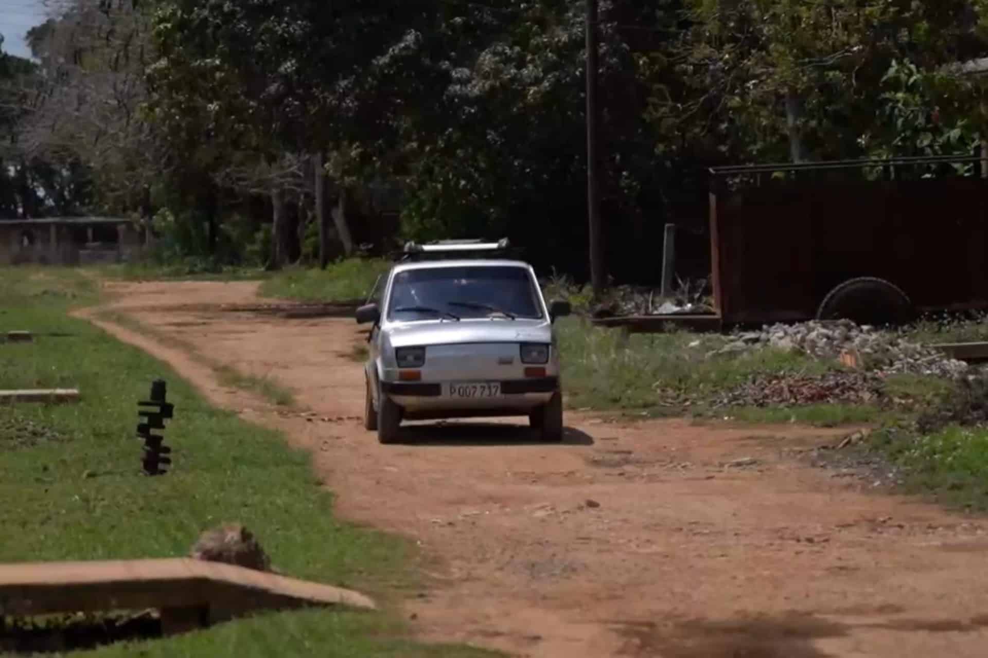 Coche de Cuba a carbón