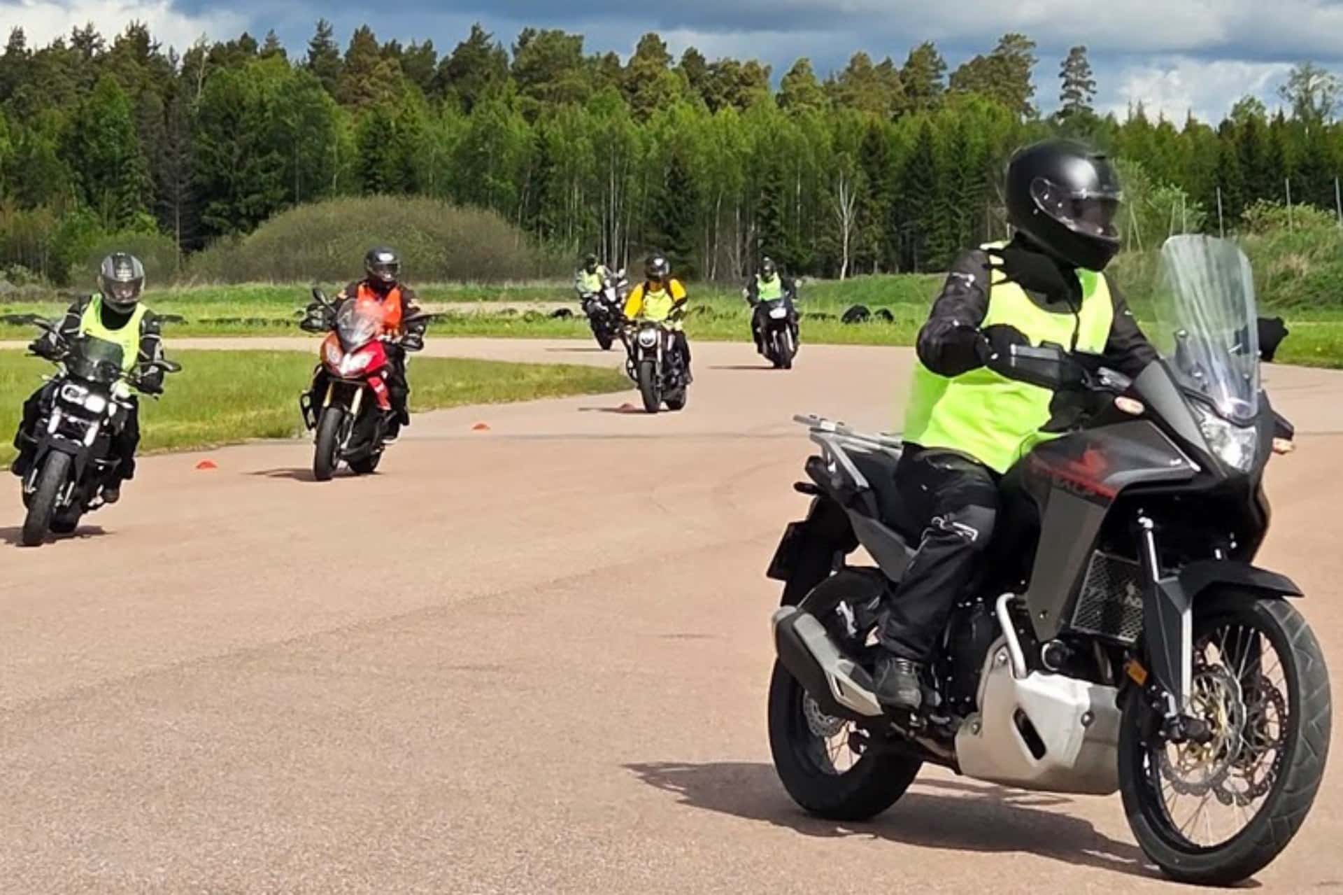 Evitar accidente en moto