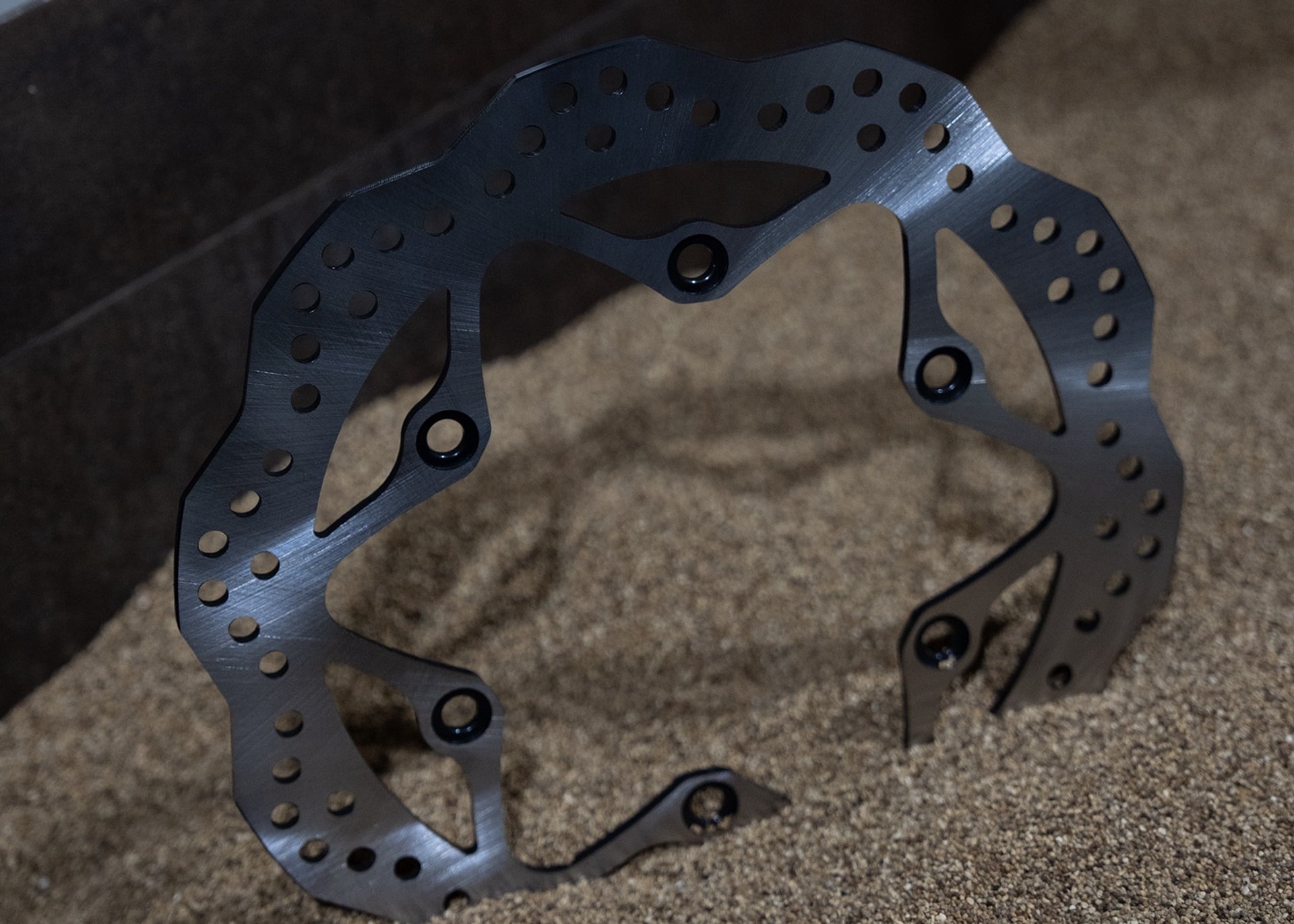 NG Brakes estrena sus nuevos discos de freno específicos para la Voge 800 Rally