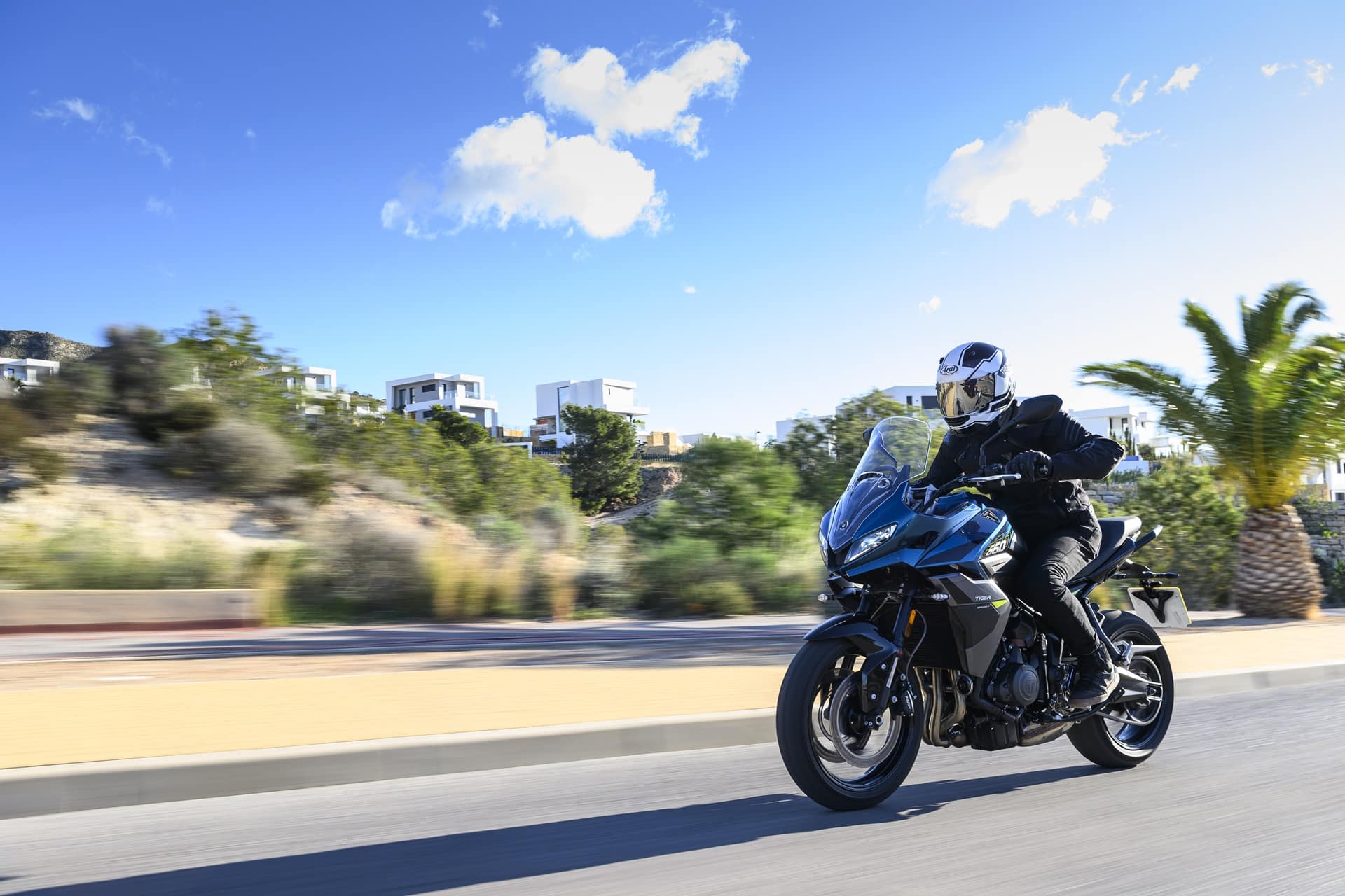 Triumph España da la bienvenida a la temporada 2026 con una gran fiesta simultánea y más de 20 nuevos modelos