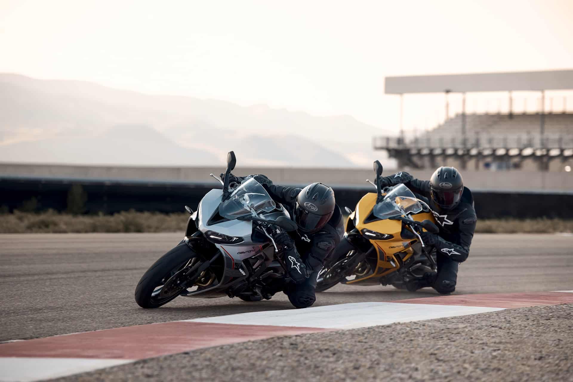 Triumph España da la bienvenida a la temporada 2026 con una gran fiesta simultánea y más de 20 nuevos modelos