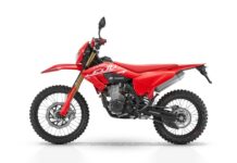 QJMotor presenta su nueva gama COV 125 en versiones “S” y “X”