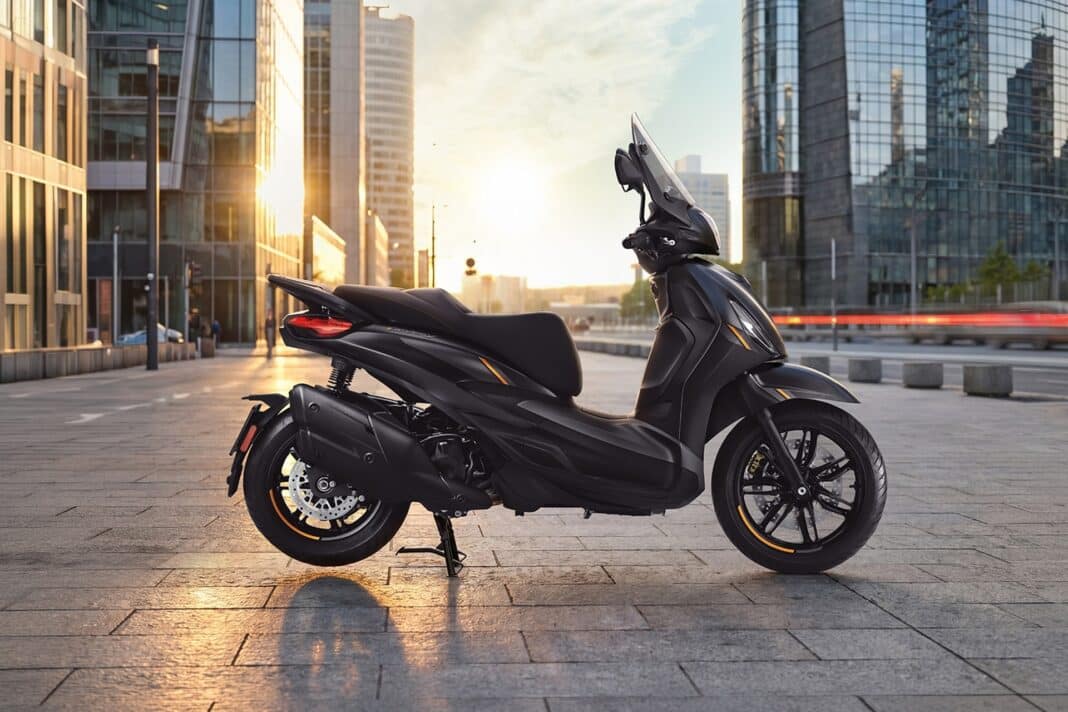 Beverly 25 aniversario: el crossover de Piaggio se viste de edición especial